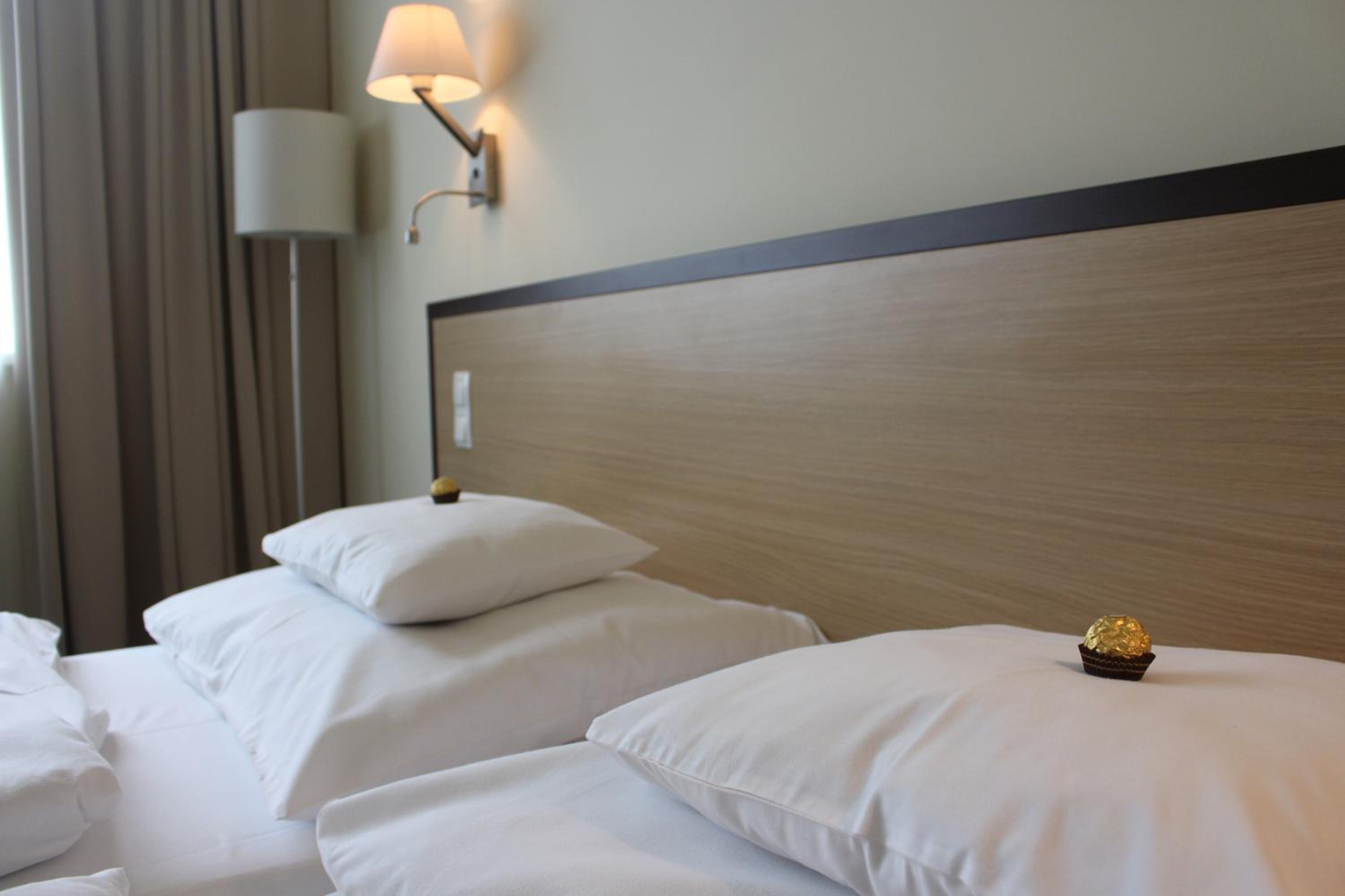 Double or Twin Room - Photo 14