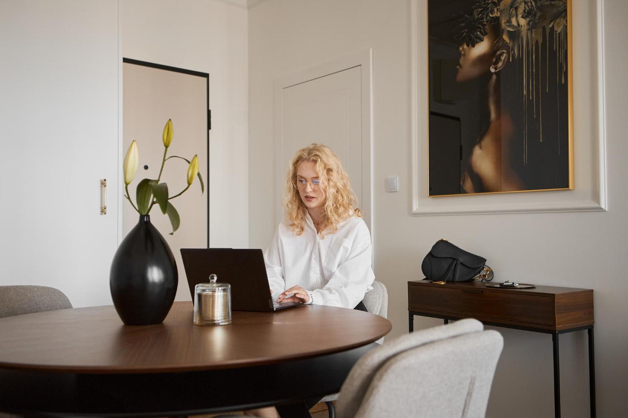 Superior One-Bedroom Apartment