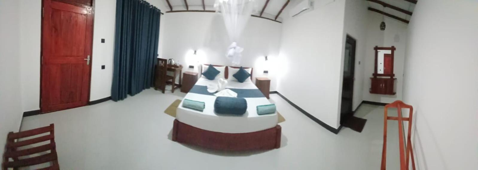 Deluxe Double Room photo 2