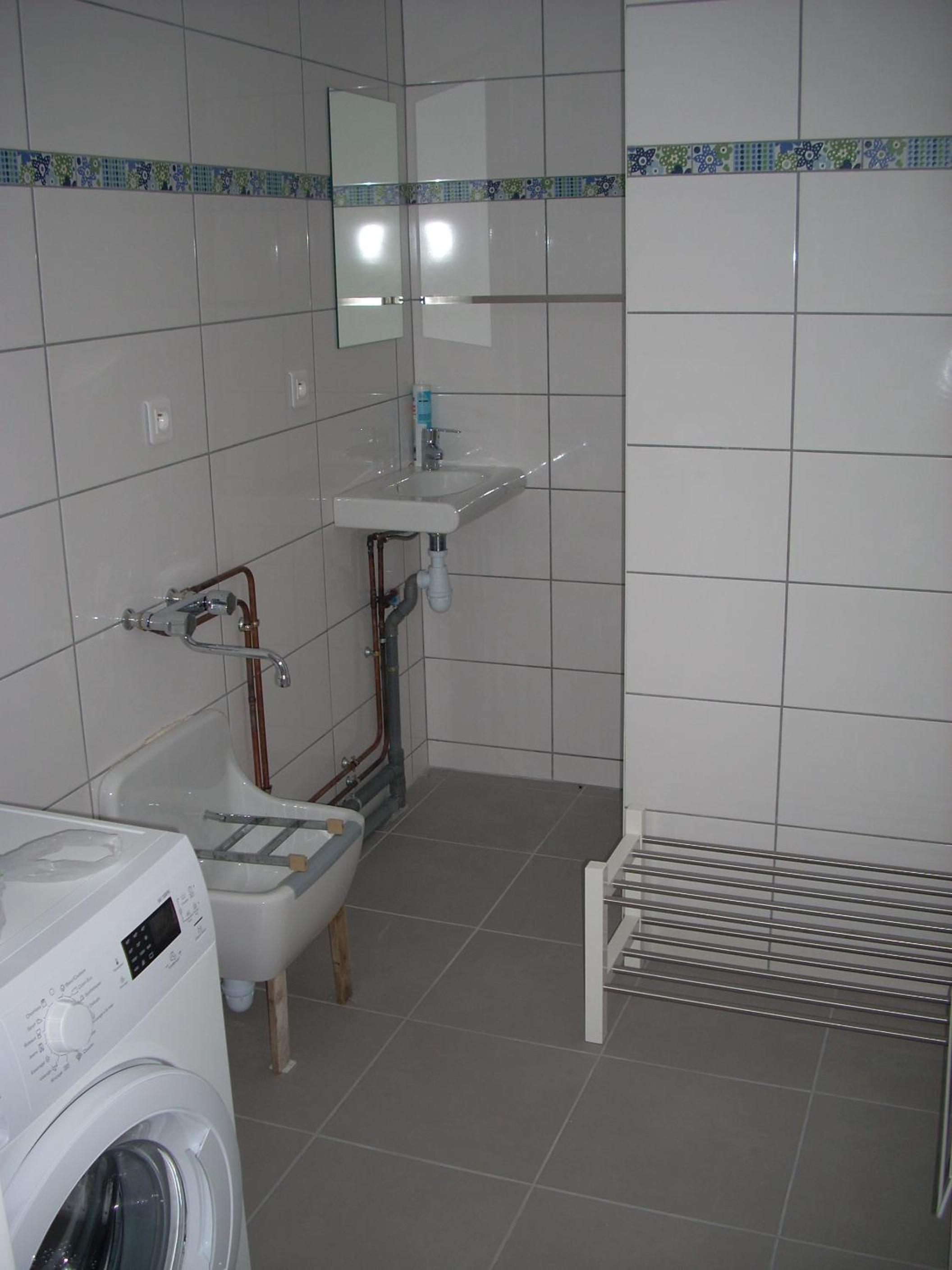 Two-Bedroom House - Photo 12
