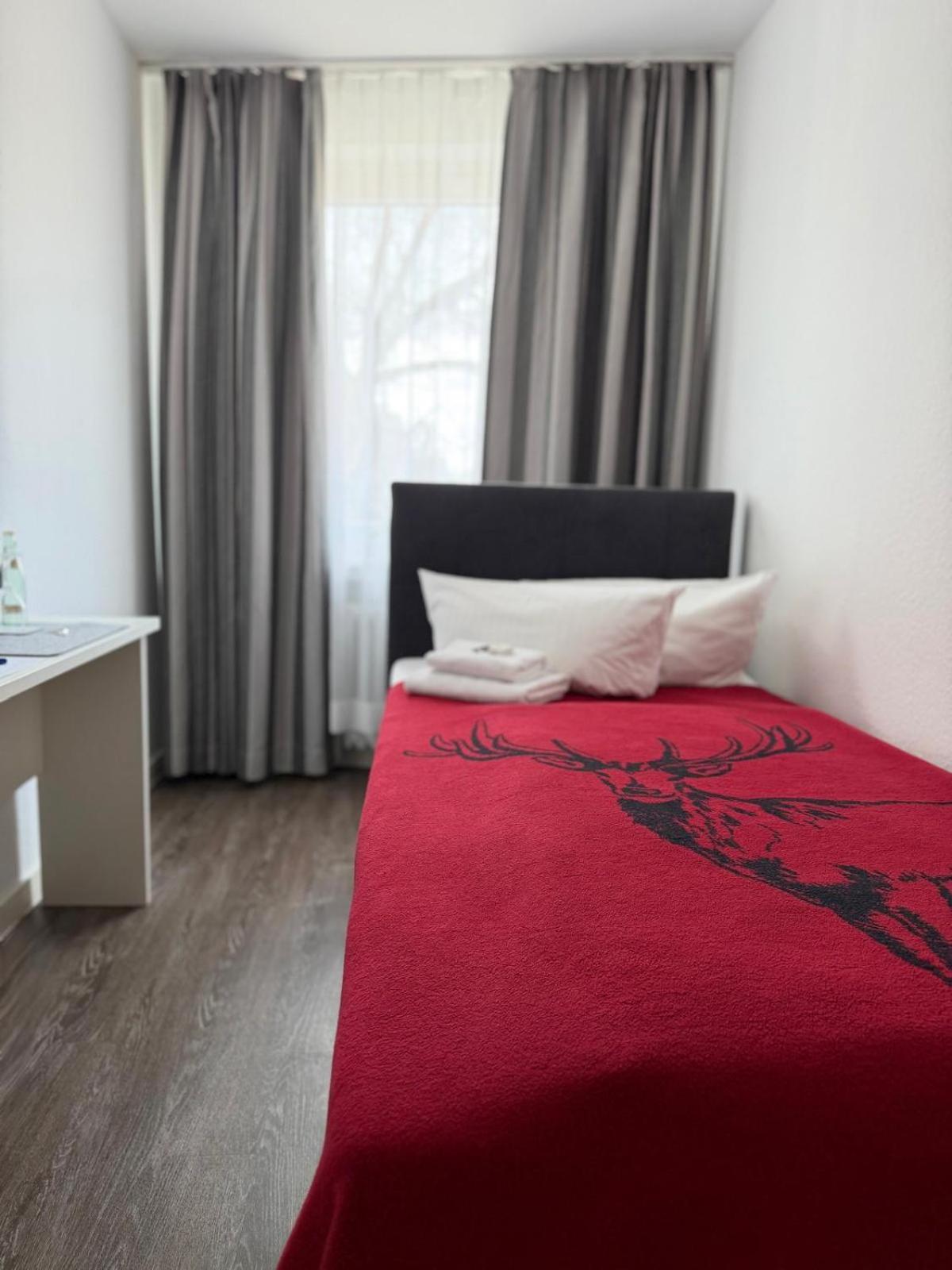 Budget Single Room photo 2