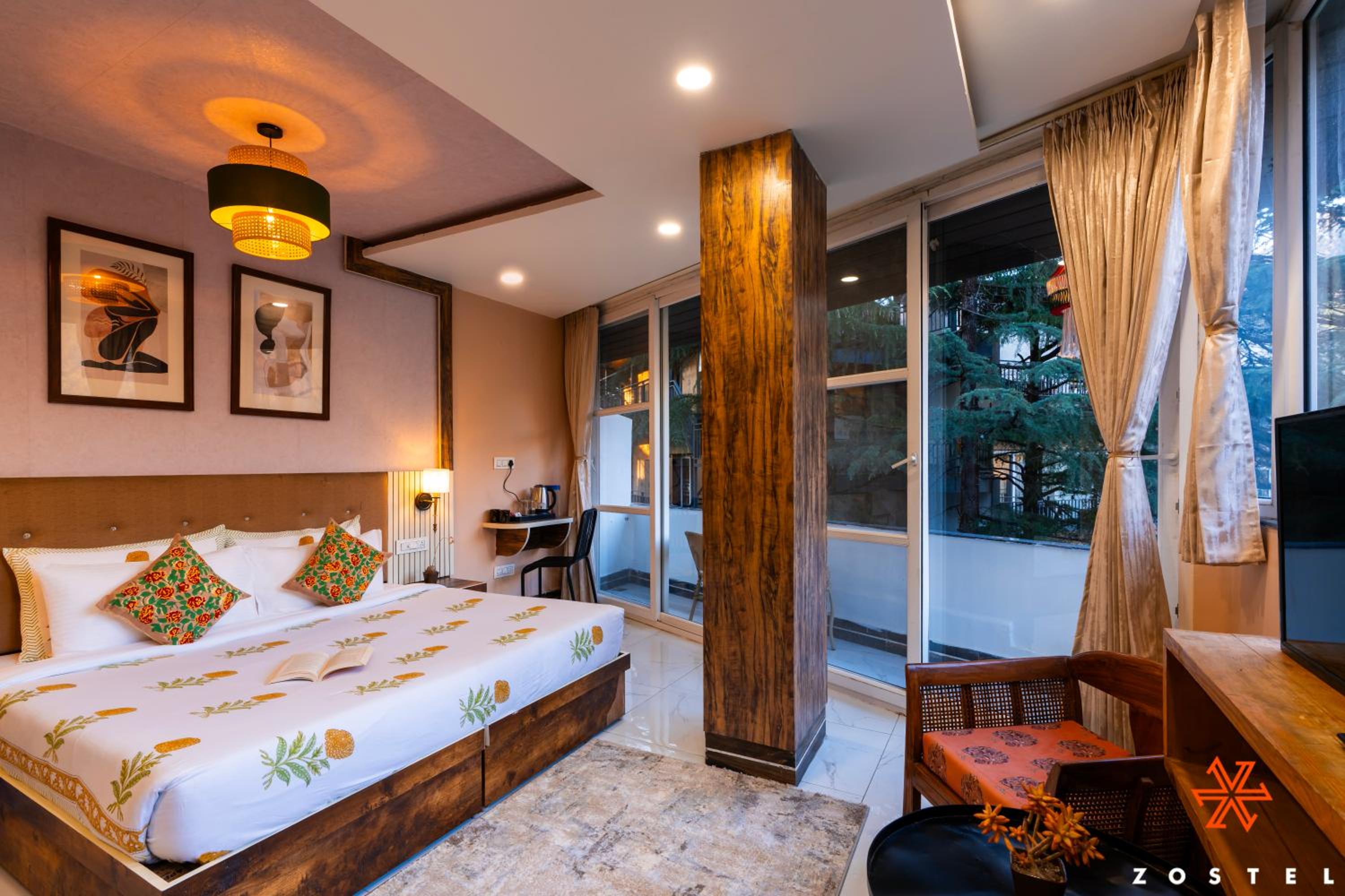 Superior Room (with balcony) - Photo 2