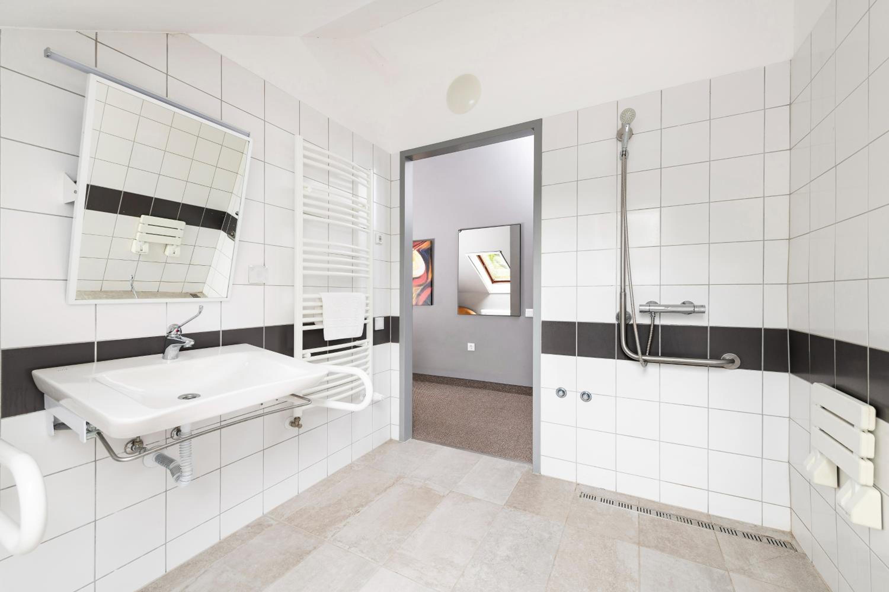 Double Room - Disability Access photo 1