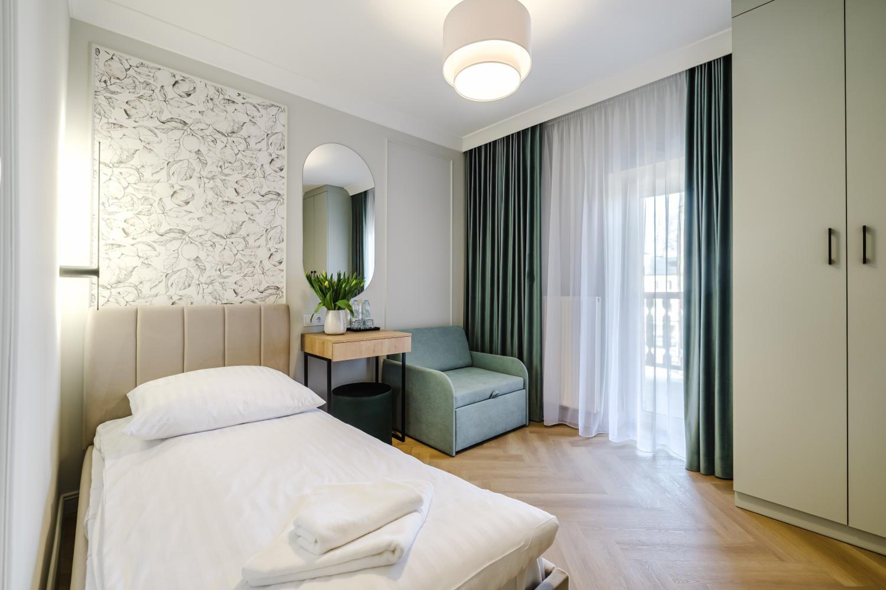 Deluxe Single Room