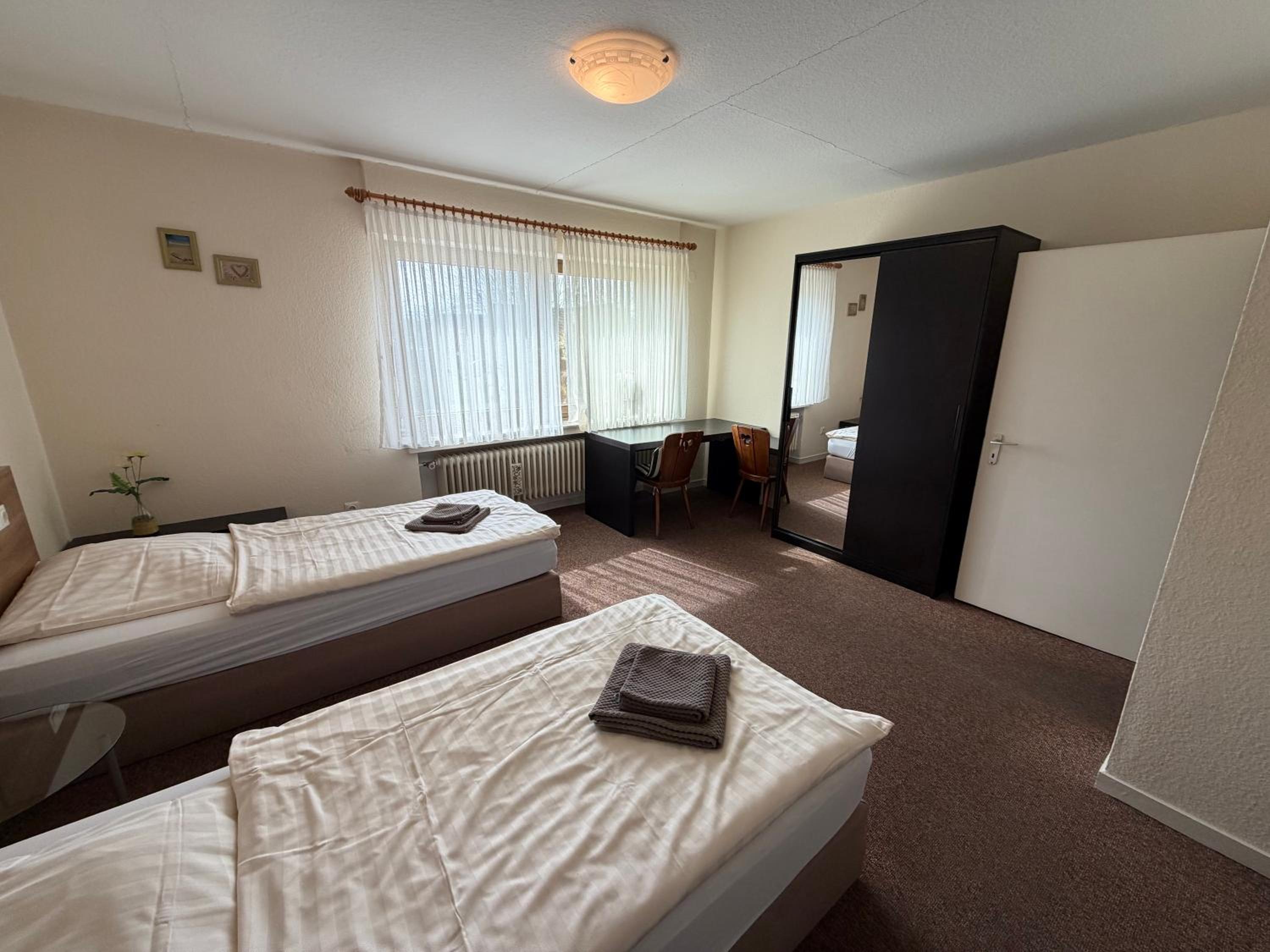 Two-Bedroom Apartment with Balcony photo 2