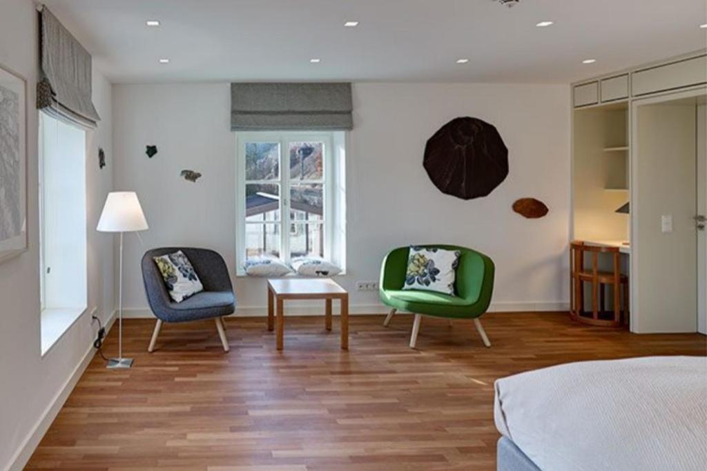 Deluxe Double Room with Bath photo 3