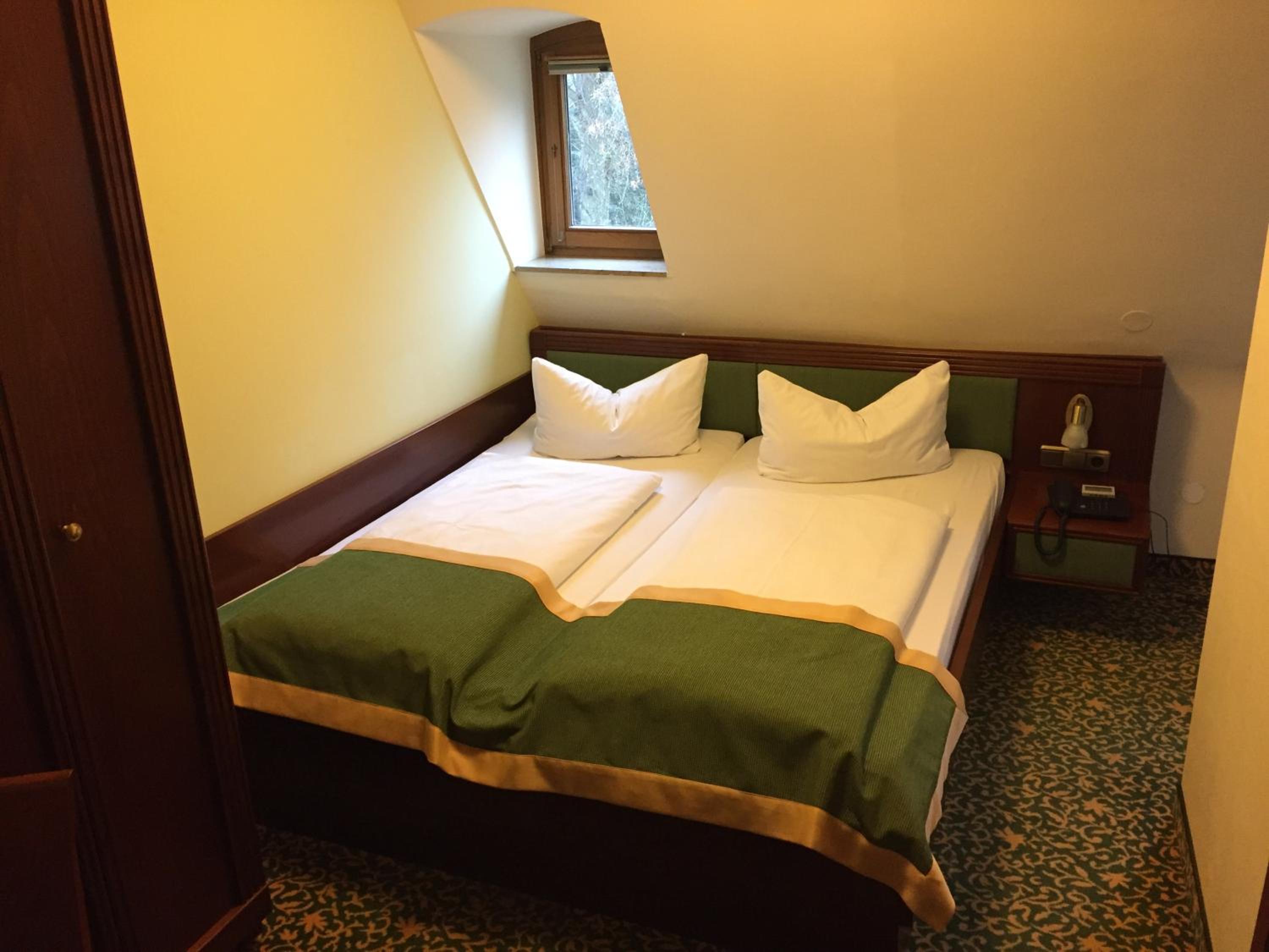 Double Room - Photo 3