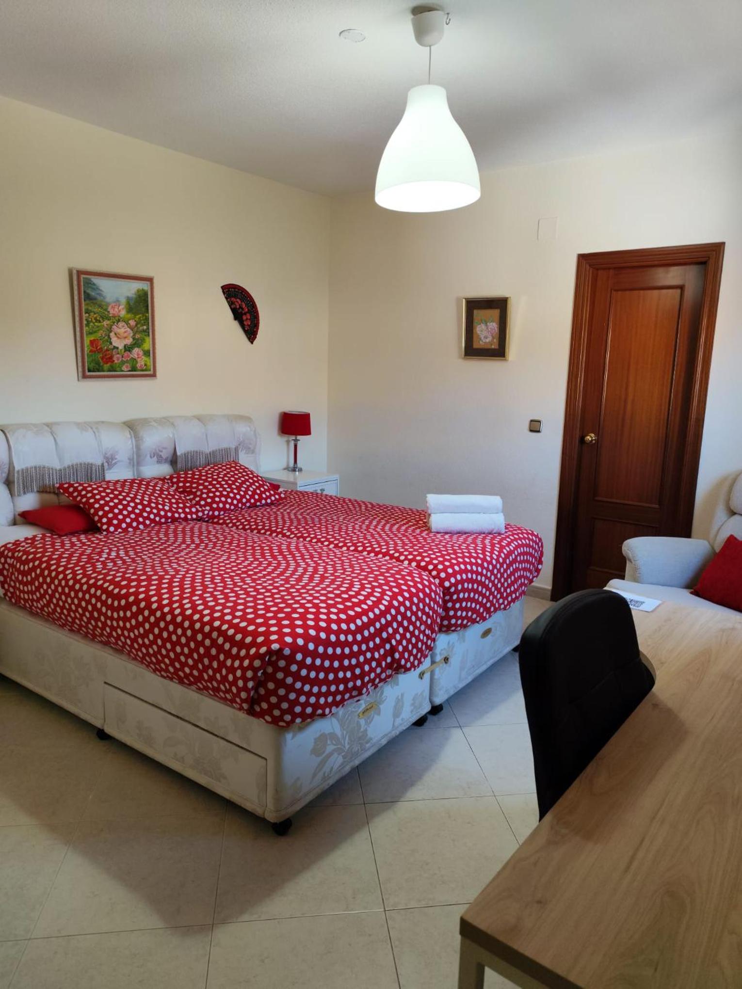 Standard Twin Room photo 1