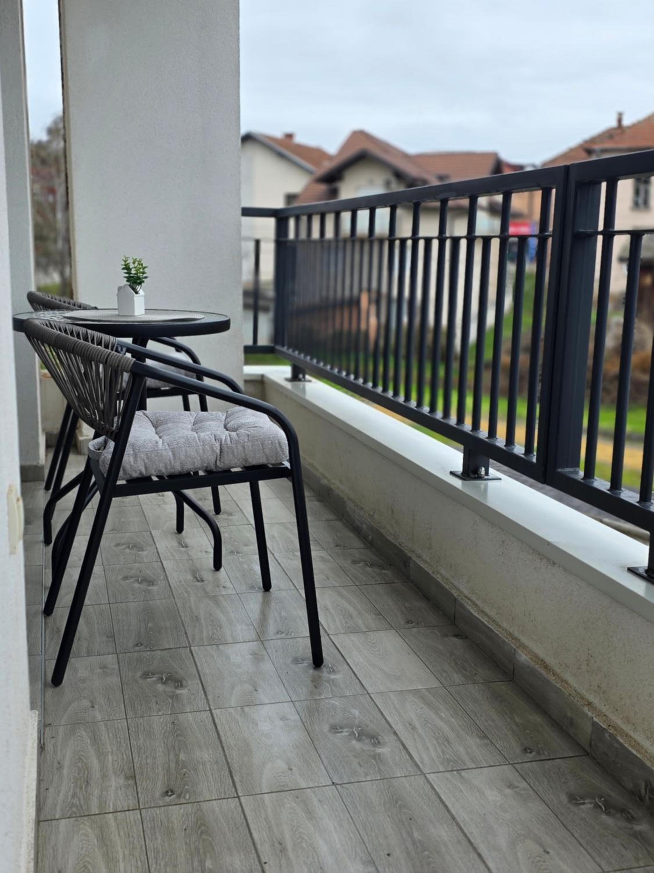 One-Bedroom Apartment with Terrace photo 1