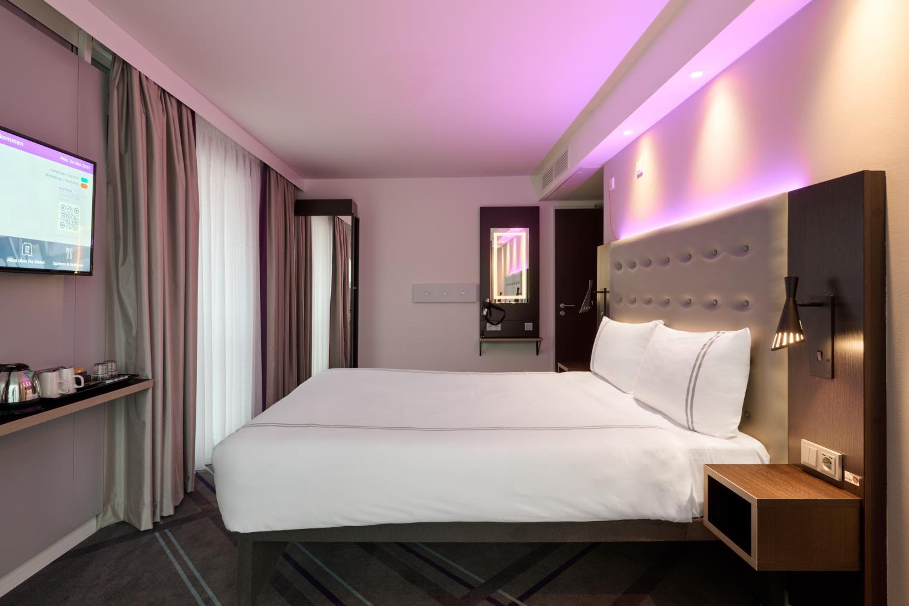 Double Room - Disability Access - Photo 1