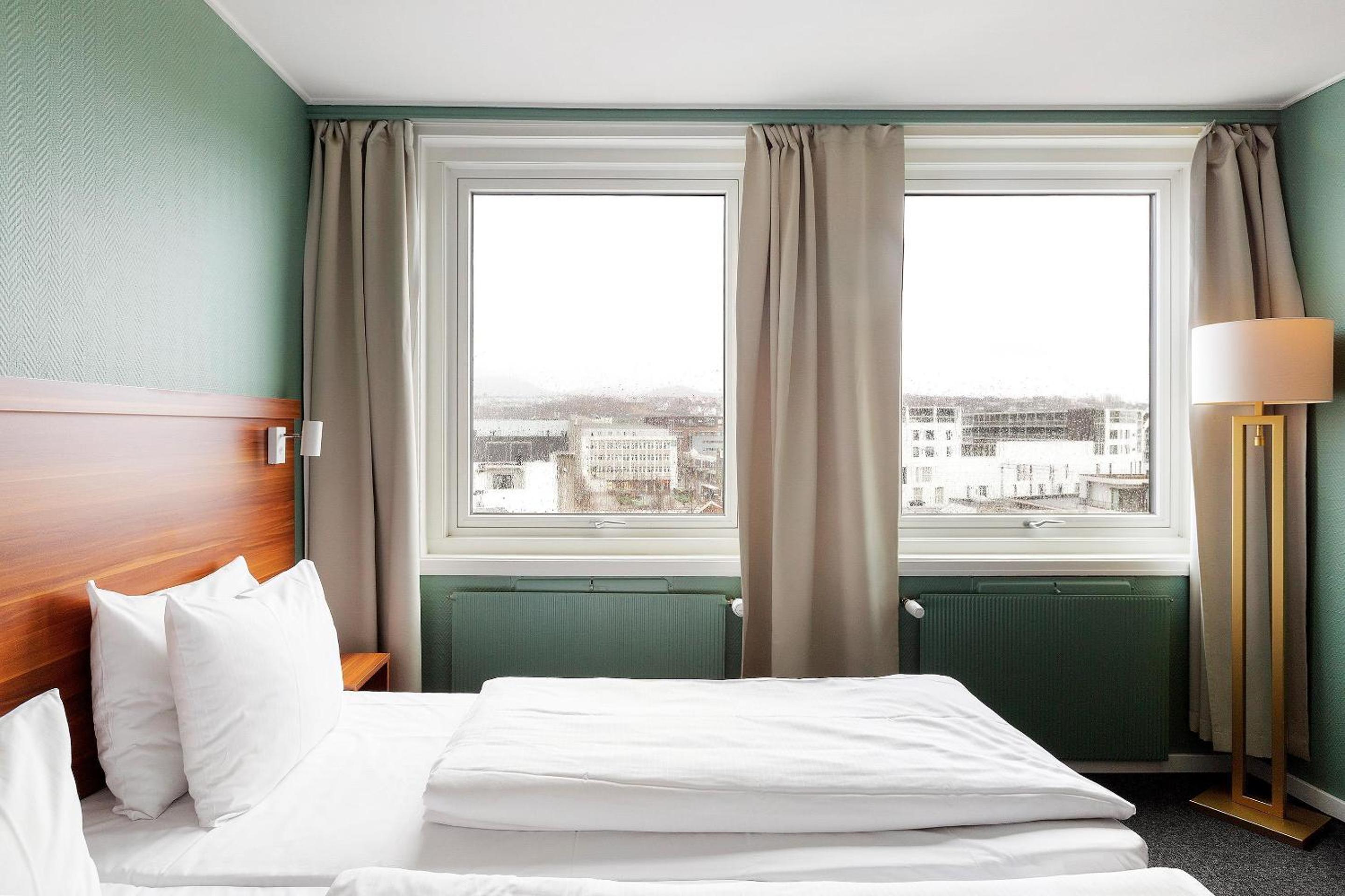 Standard Triple Room with Three Single Beds - Non-Smoking