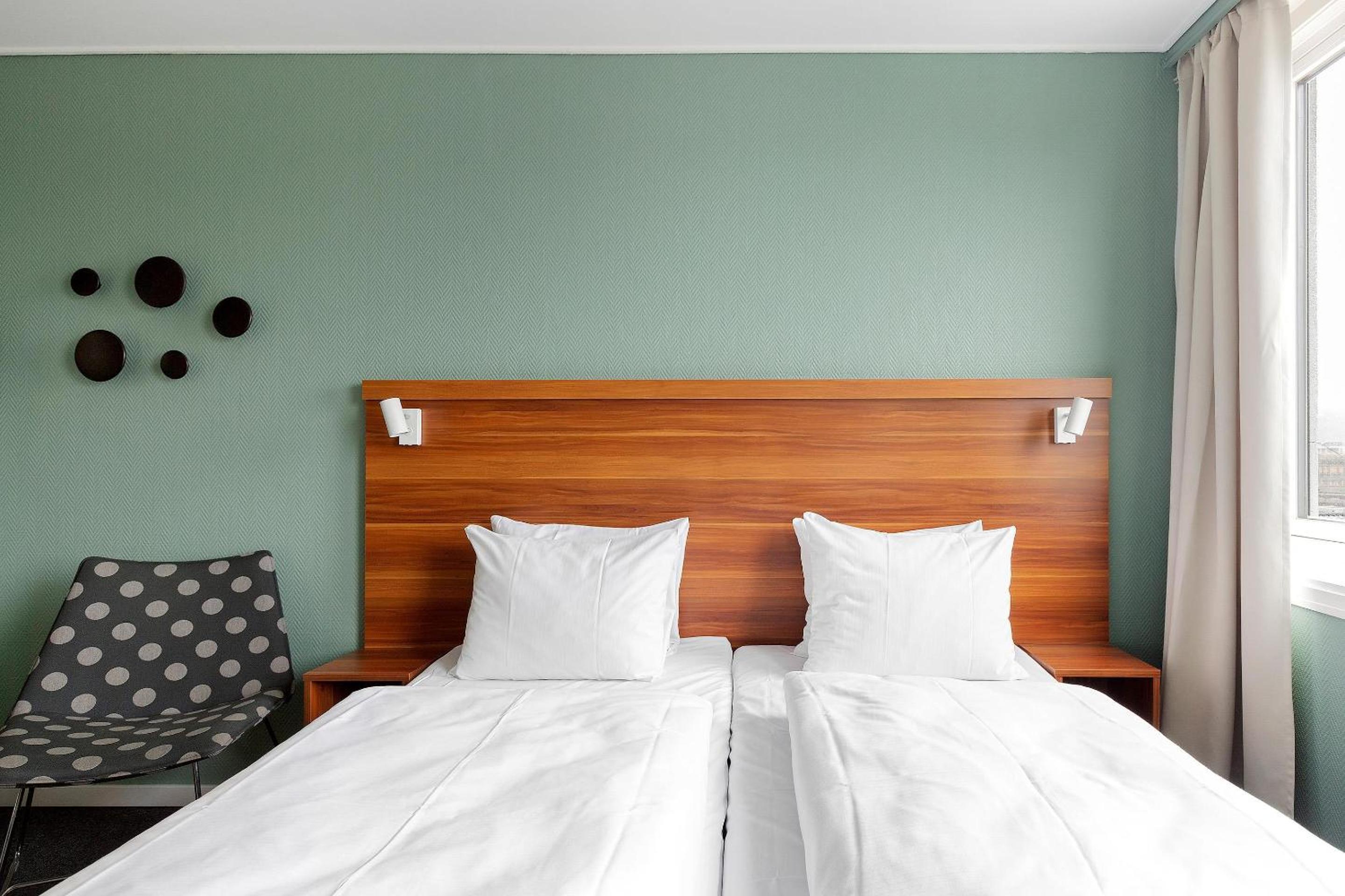 Standard Twin Room - Non-Smoking