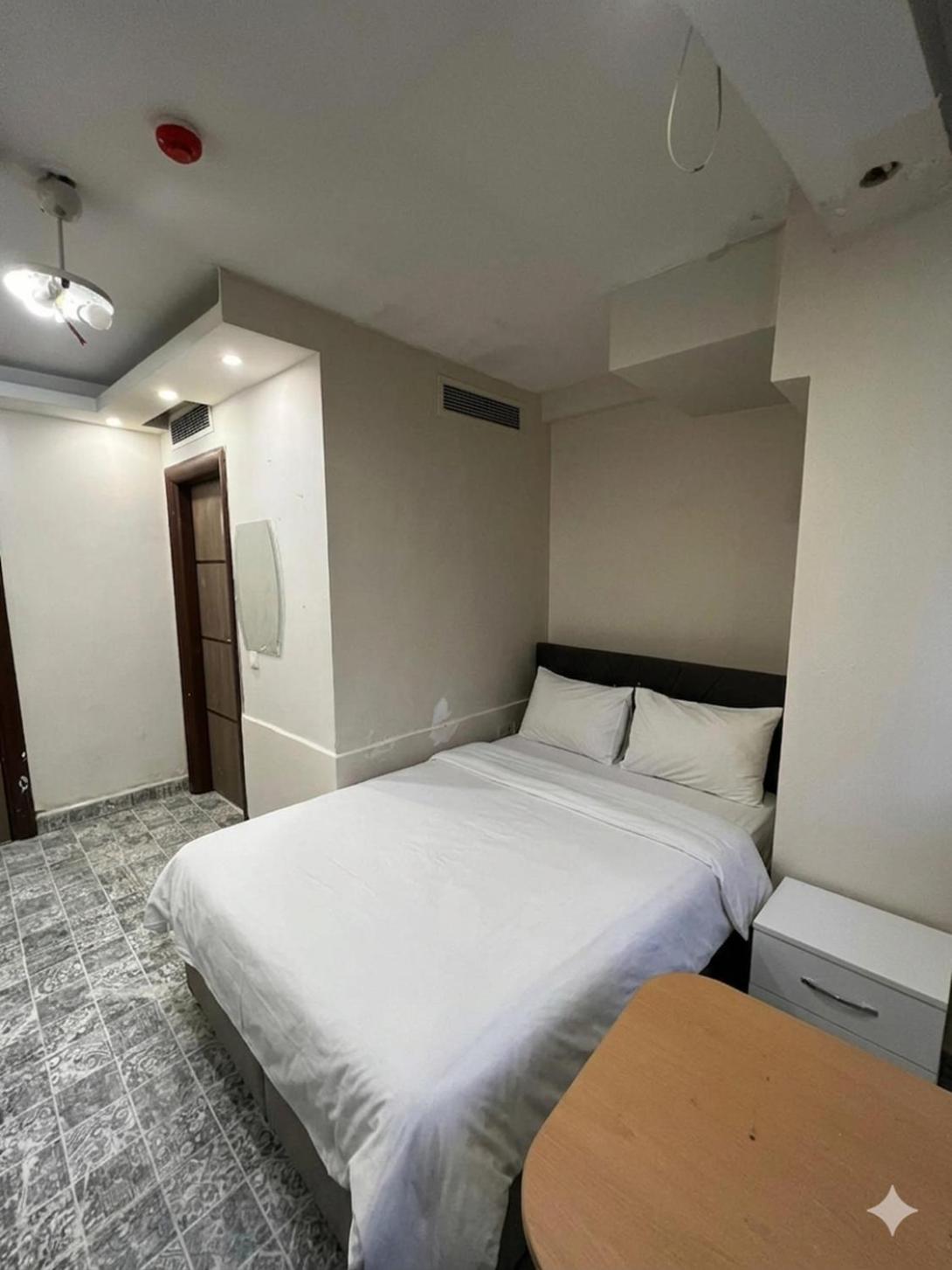 Economy Double Room photo 3