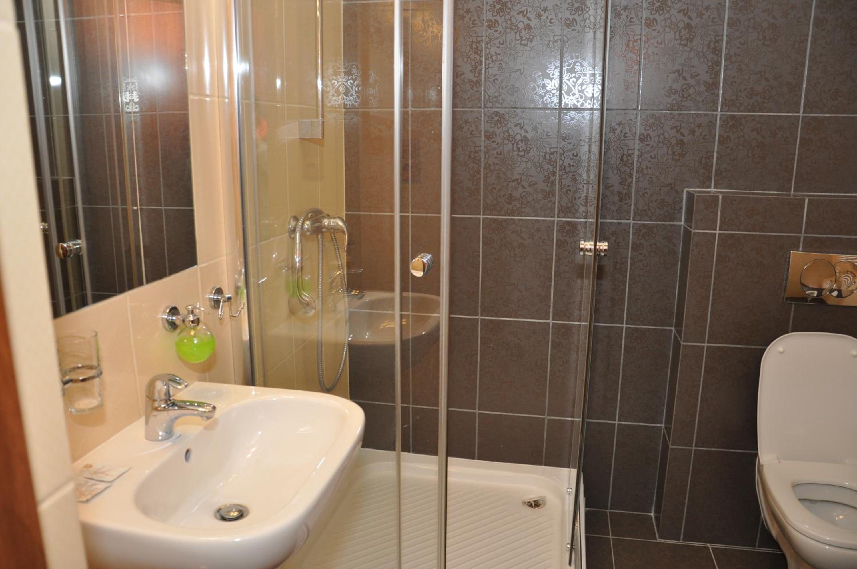 Double Room - Photo 3