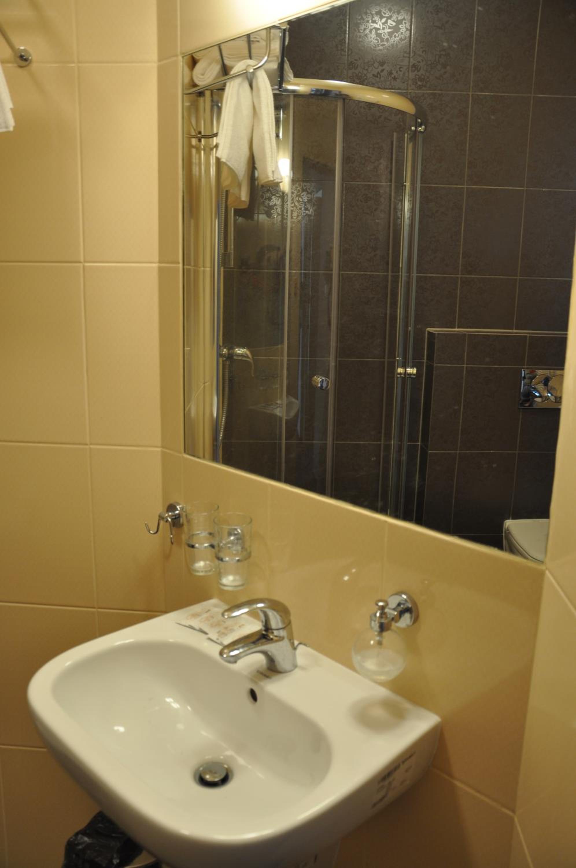 Single Room photo 3