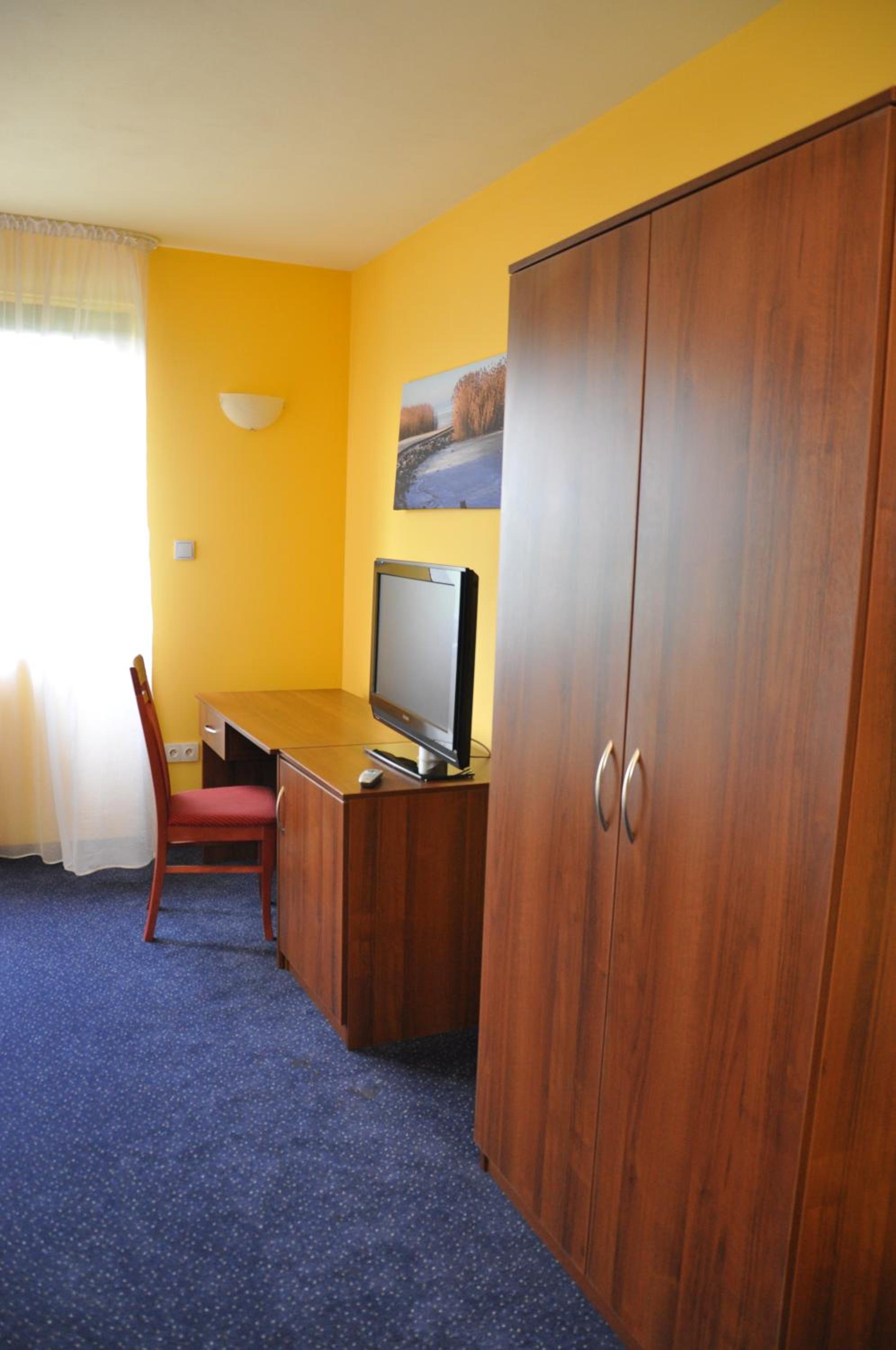 Double Room - Photo 4