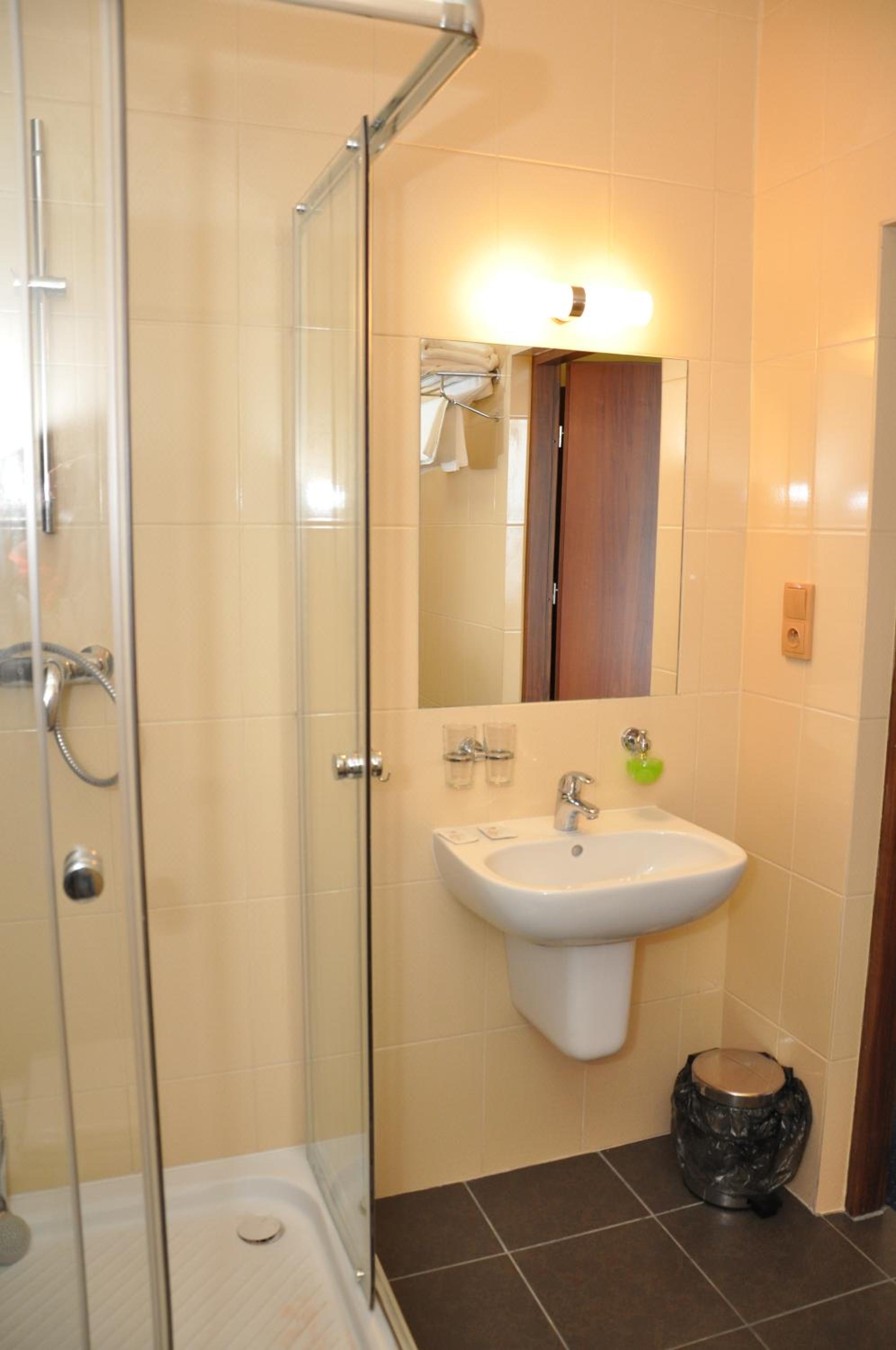 Double Room - Photo 2