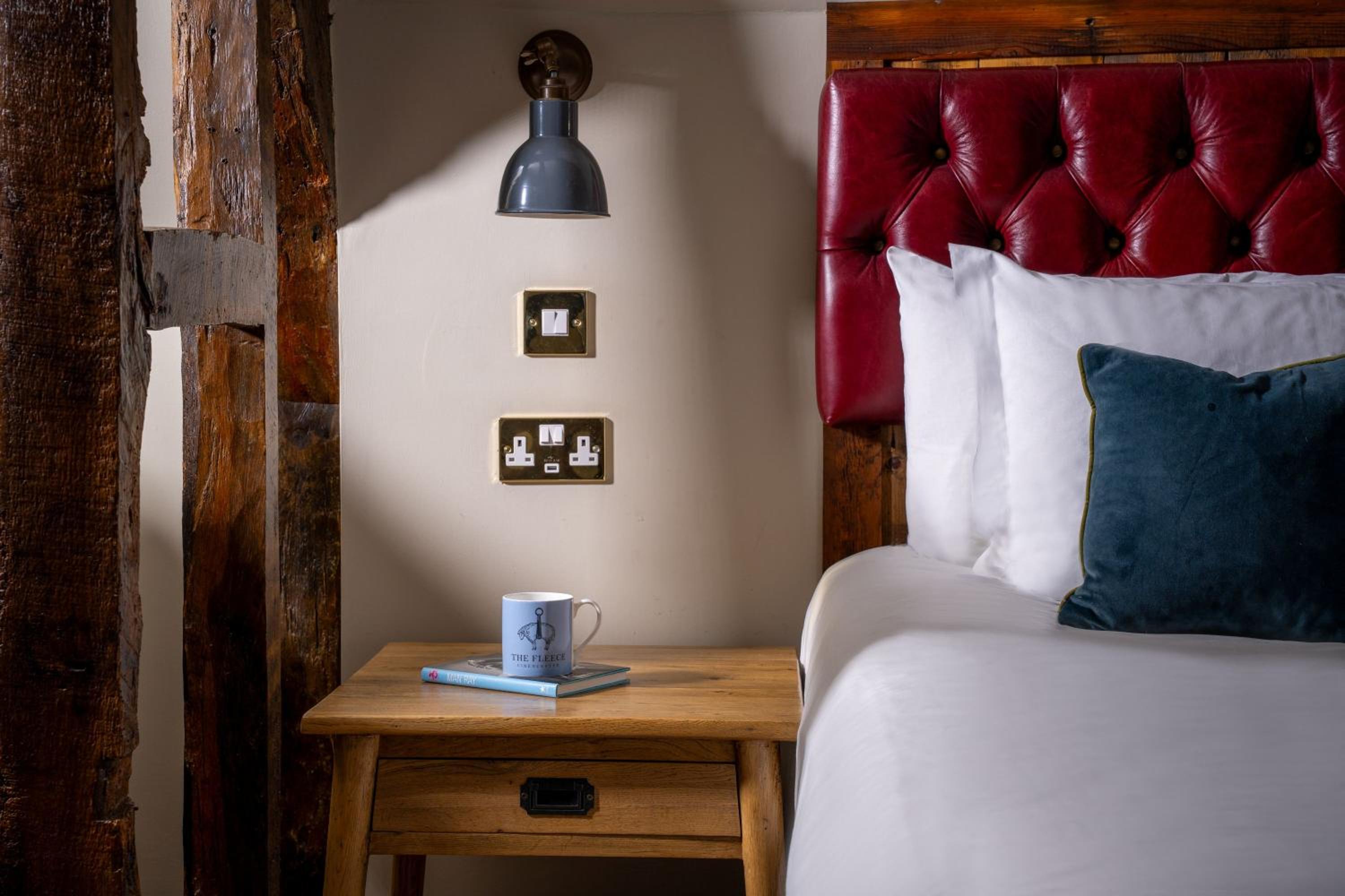 Feature Double Room with Sofa Bed photo 2