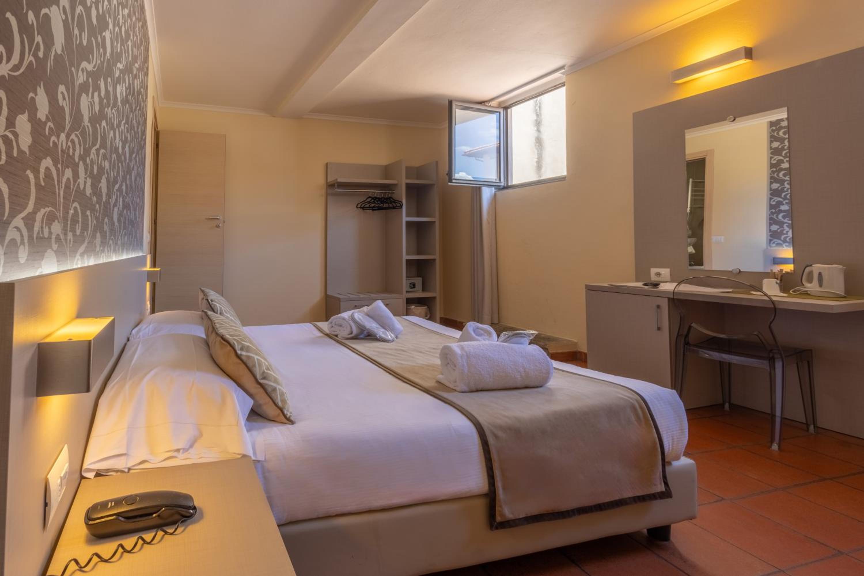 Superior Double Room photo 2