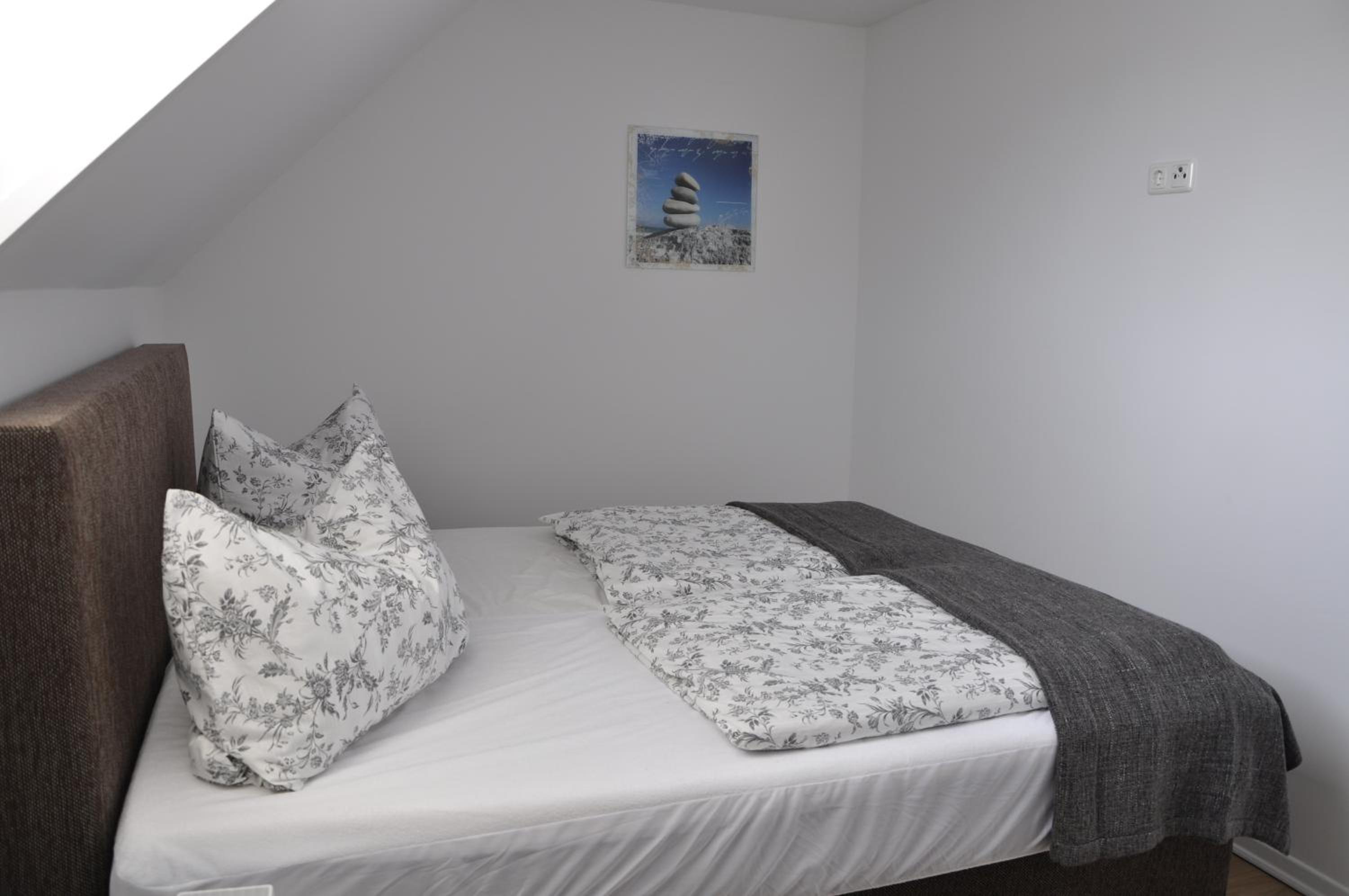 Two-Bedroom Apartment with Terrace photo 3
