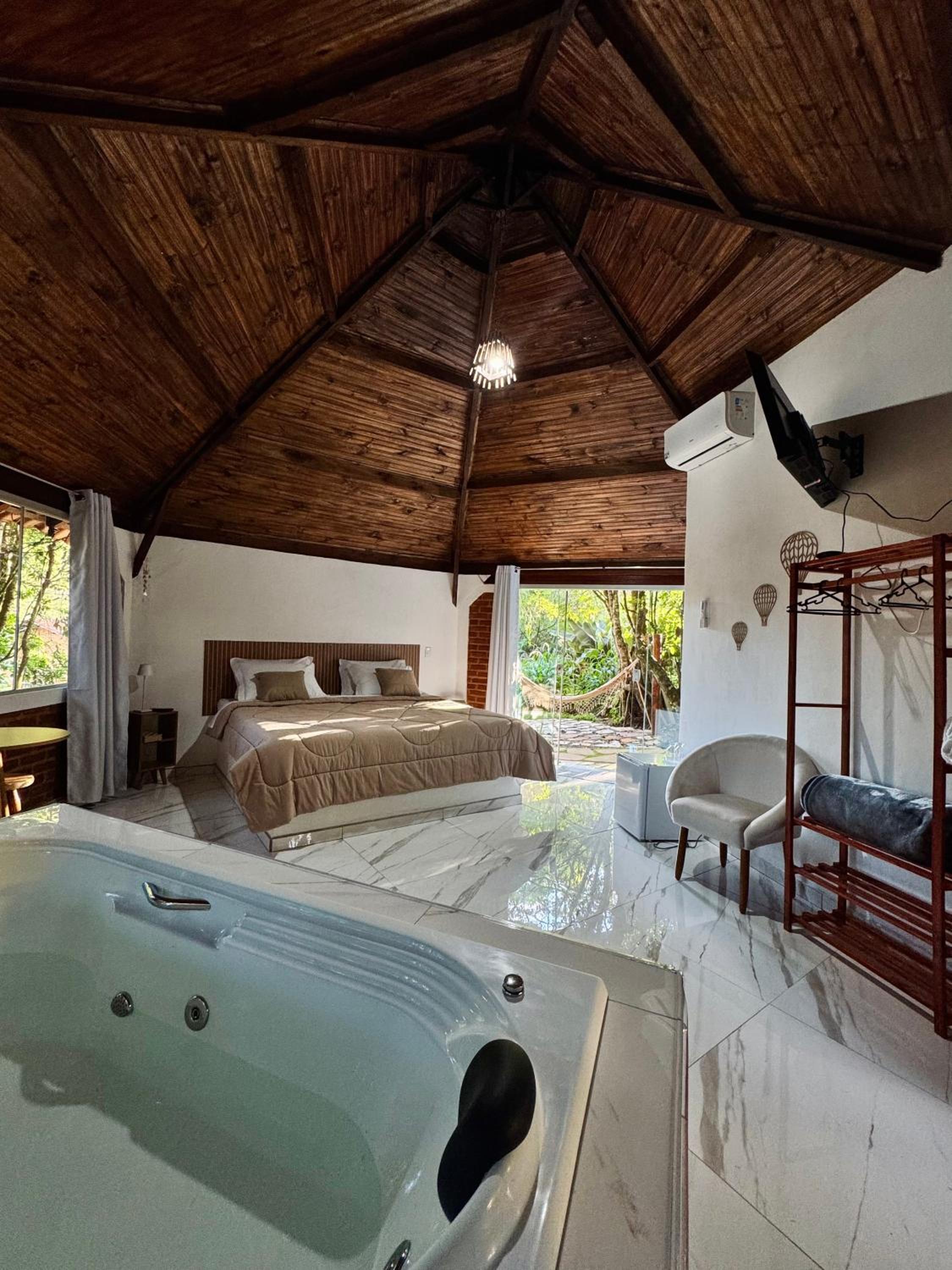 King Room with Spa Bath photo 1