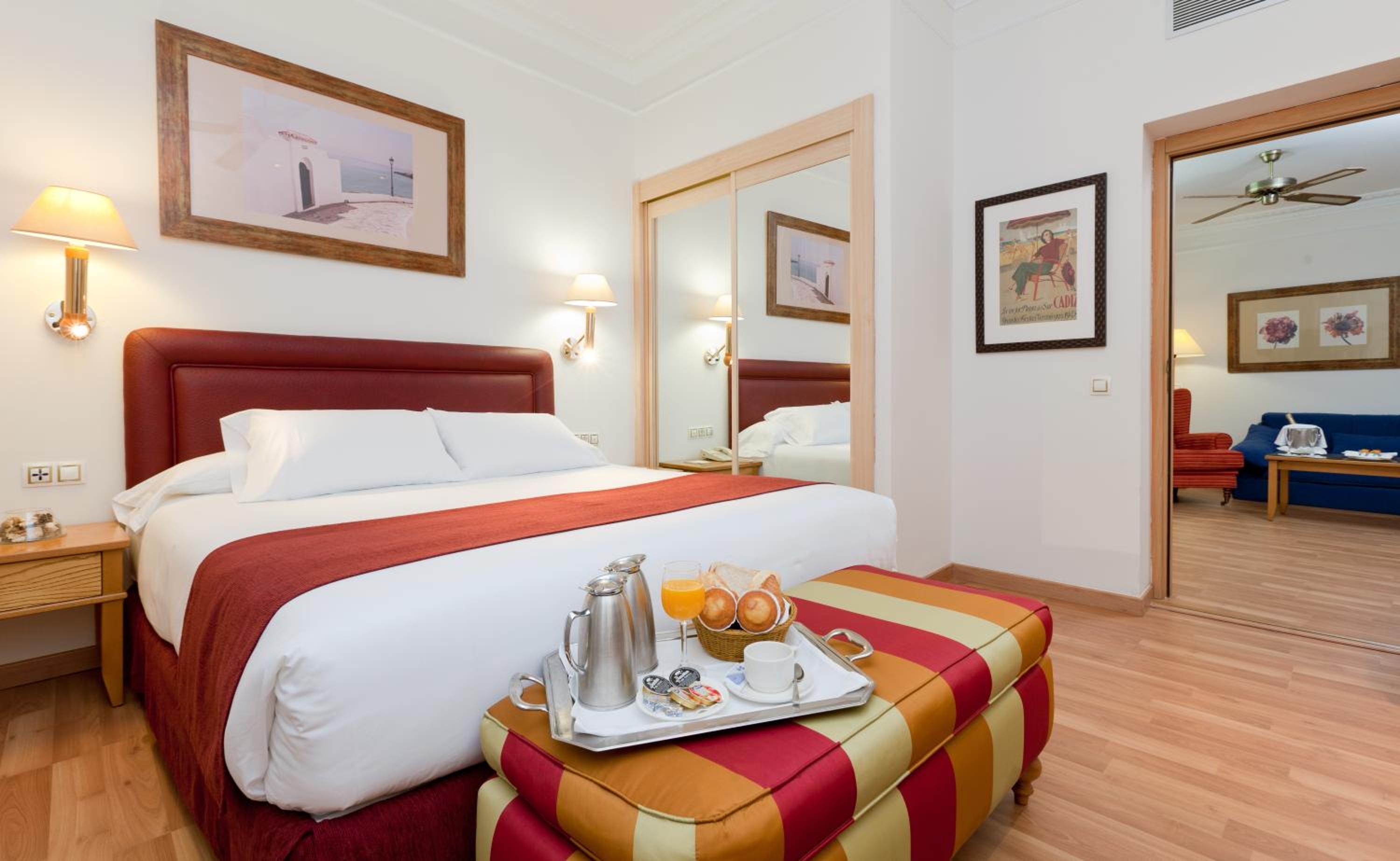 Junior Suite (2 Adults + 1 Child) - Photo 5