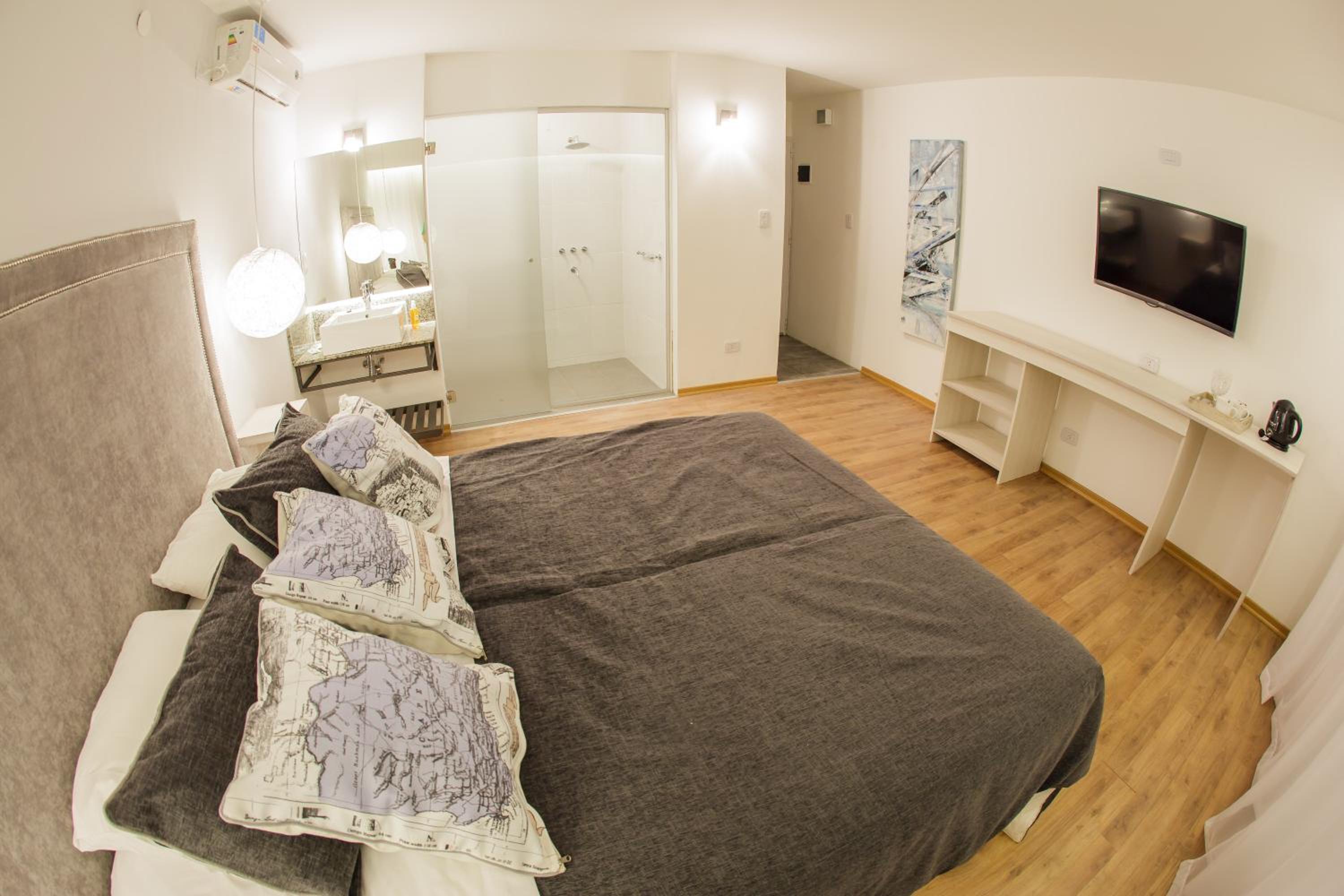 Suite with Balcony photo 3