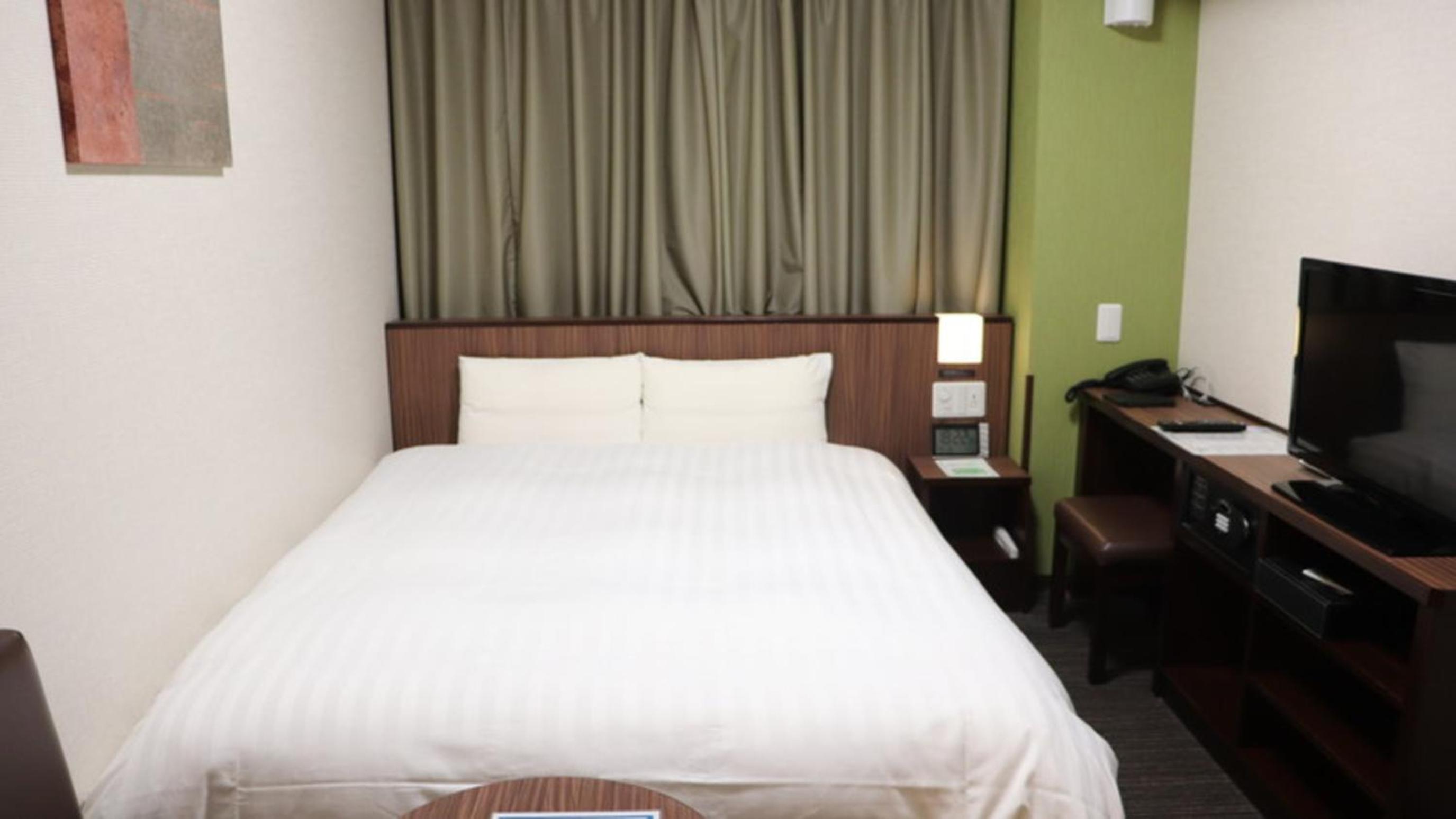 Non-Smoking Double Room, check-in from 13:00 / check-out until 11:00 (22-hour stay)