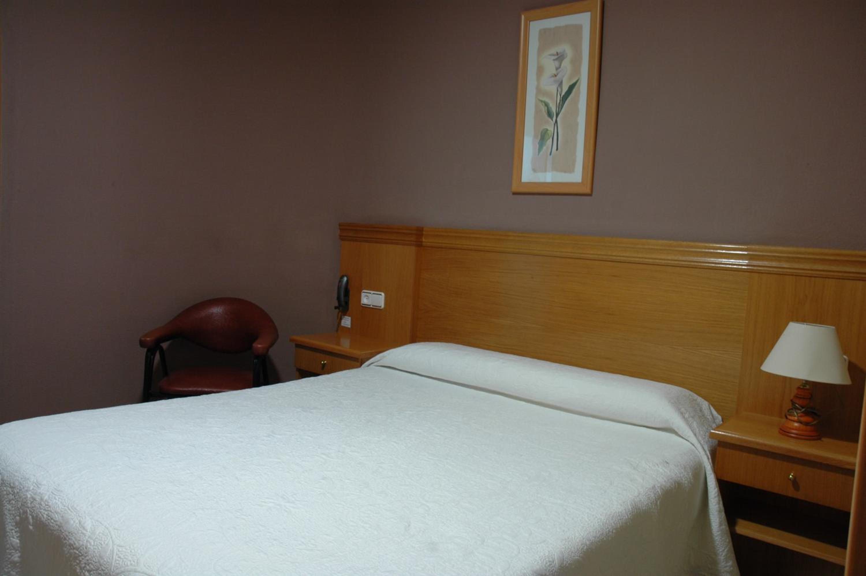 Double or Twin Room - Photo 1