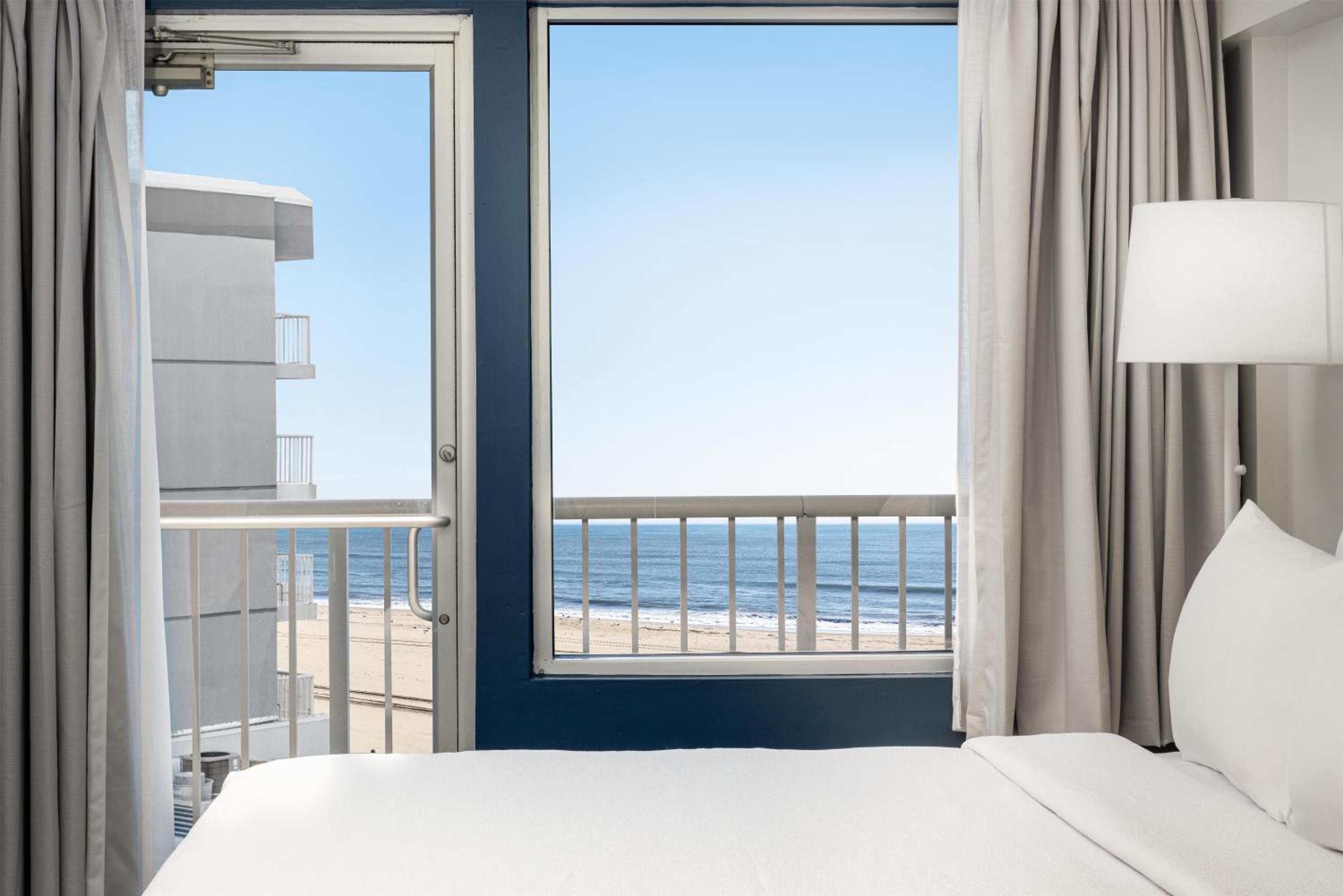 Queen Room with Two Queen Beds and Partial Ocean View - Photo 3