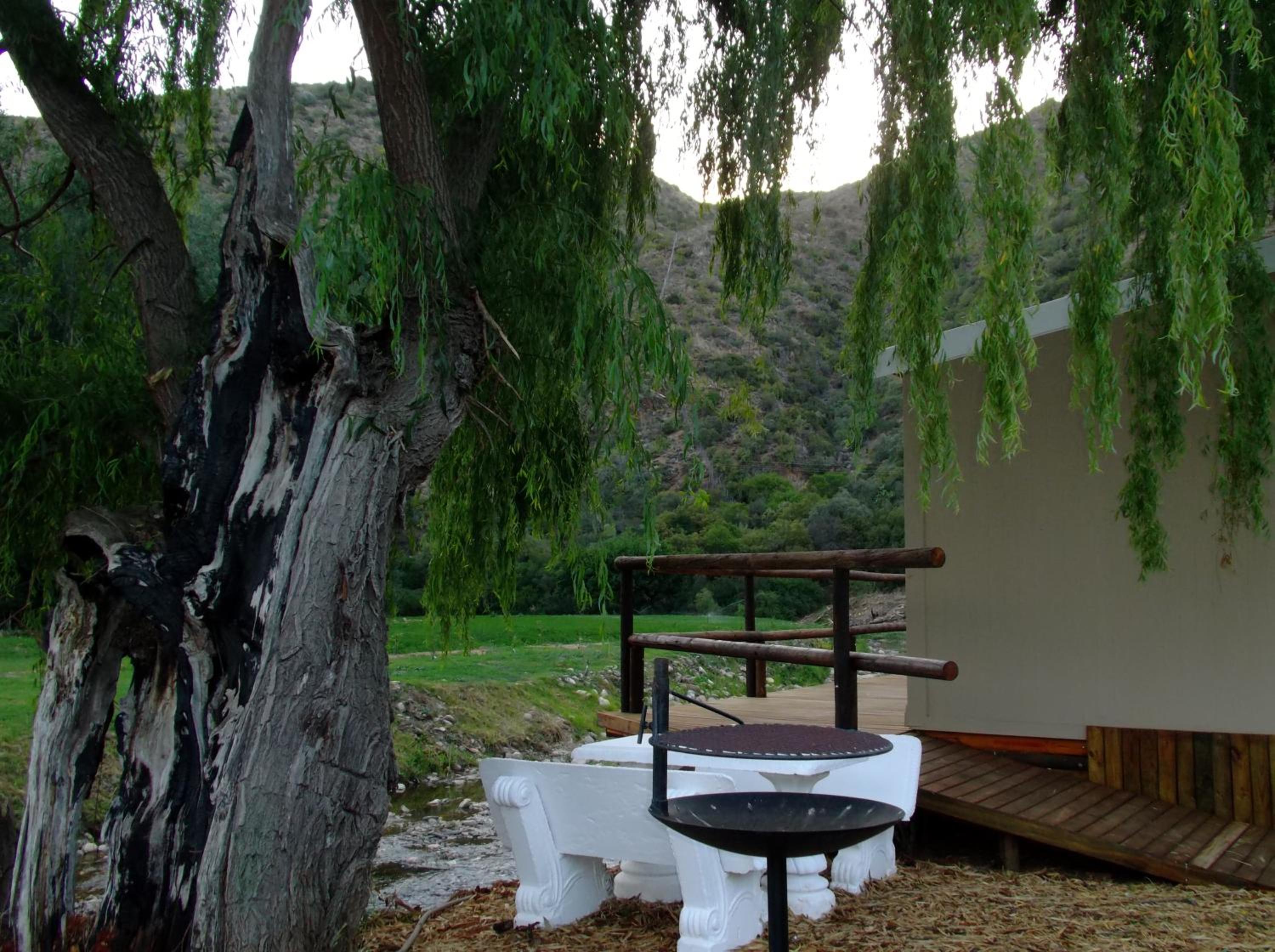 Deluxe Family Suite - Self Catering - Photo 16