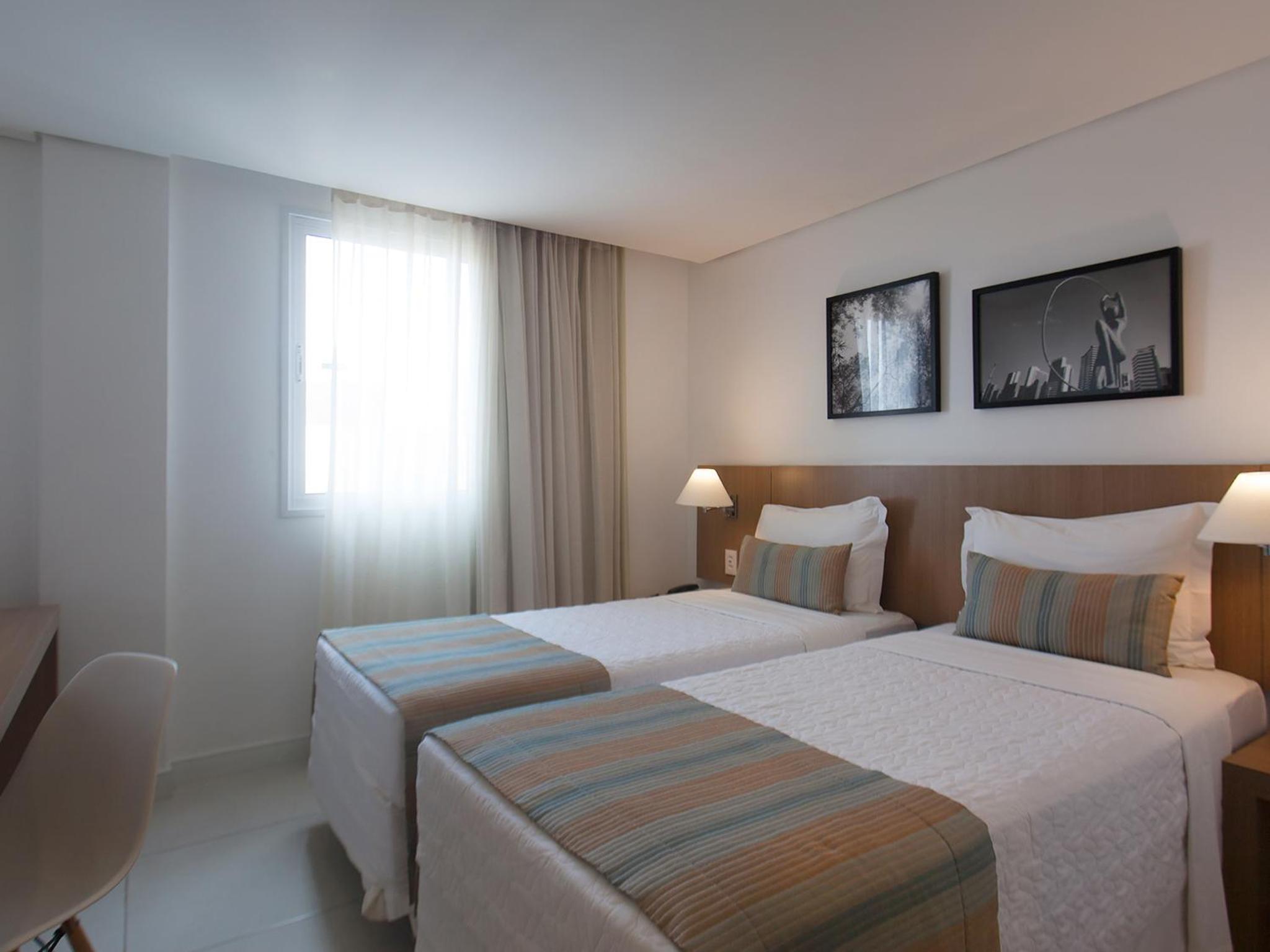 Available room thumbnail 5