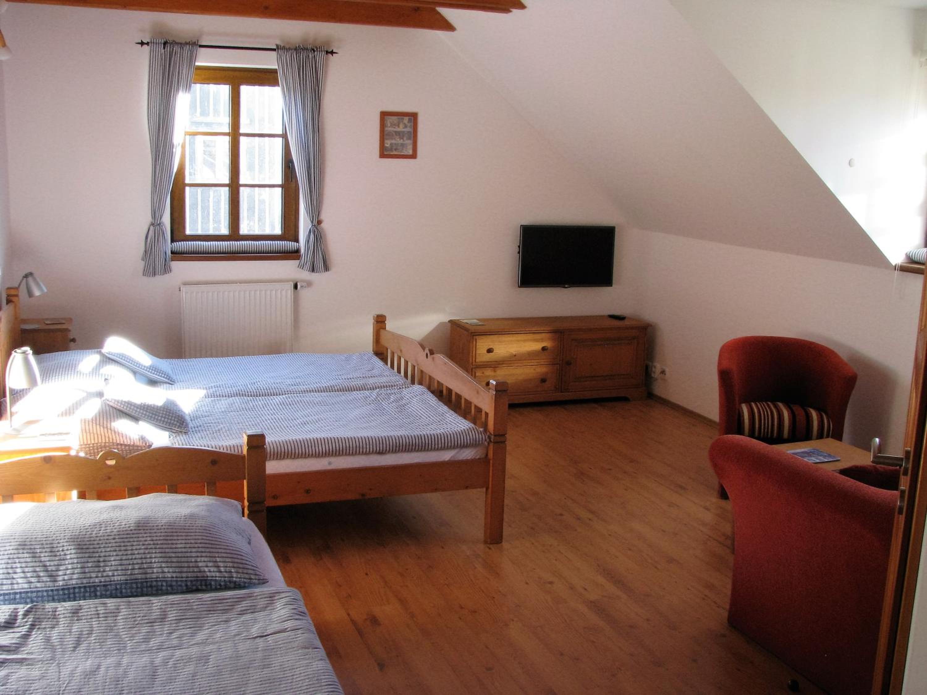 Triple Room with Private Bathroom photo 1