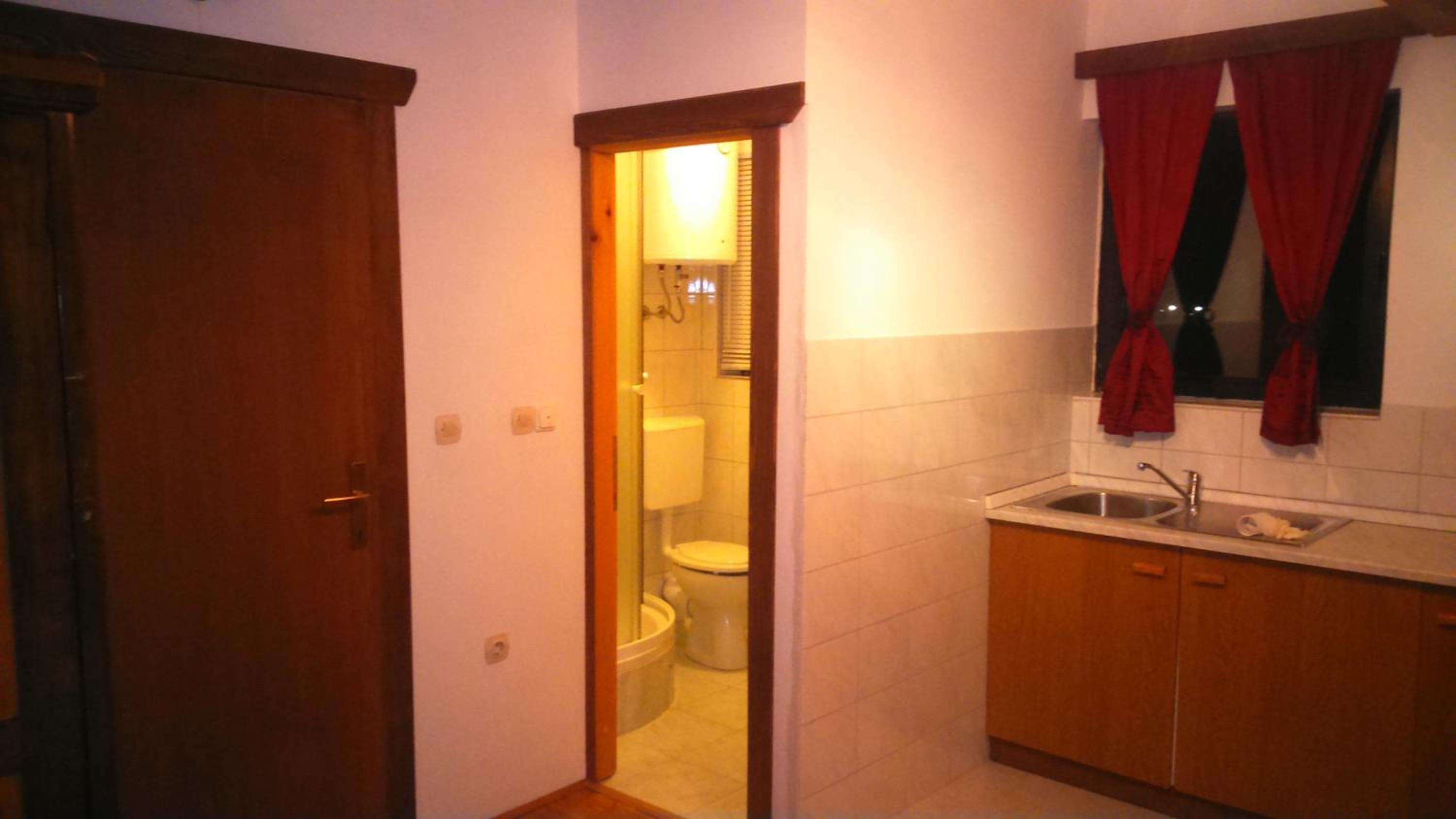 Studio Apartment photo 2