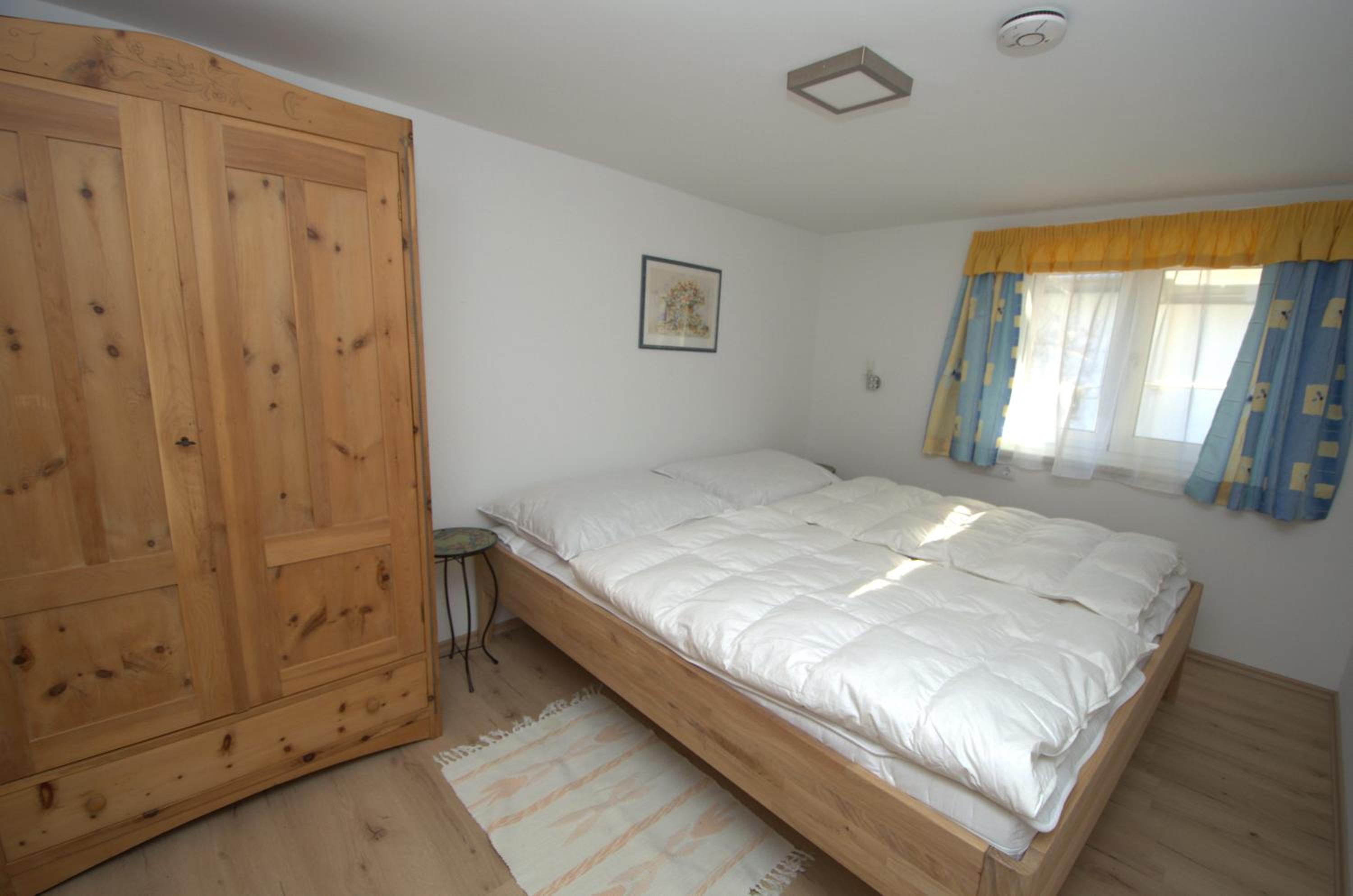Three-Bedroom Apartment photo 1