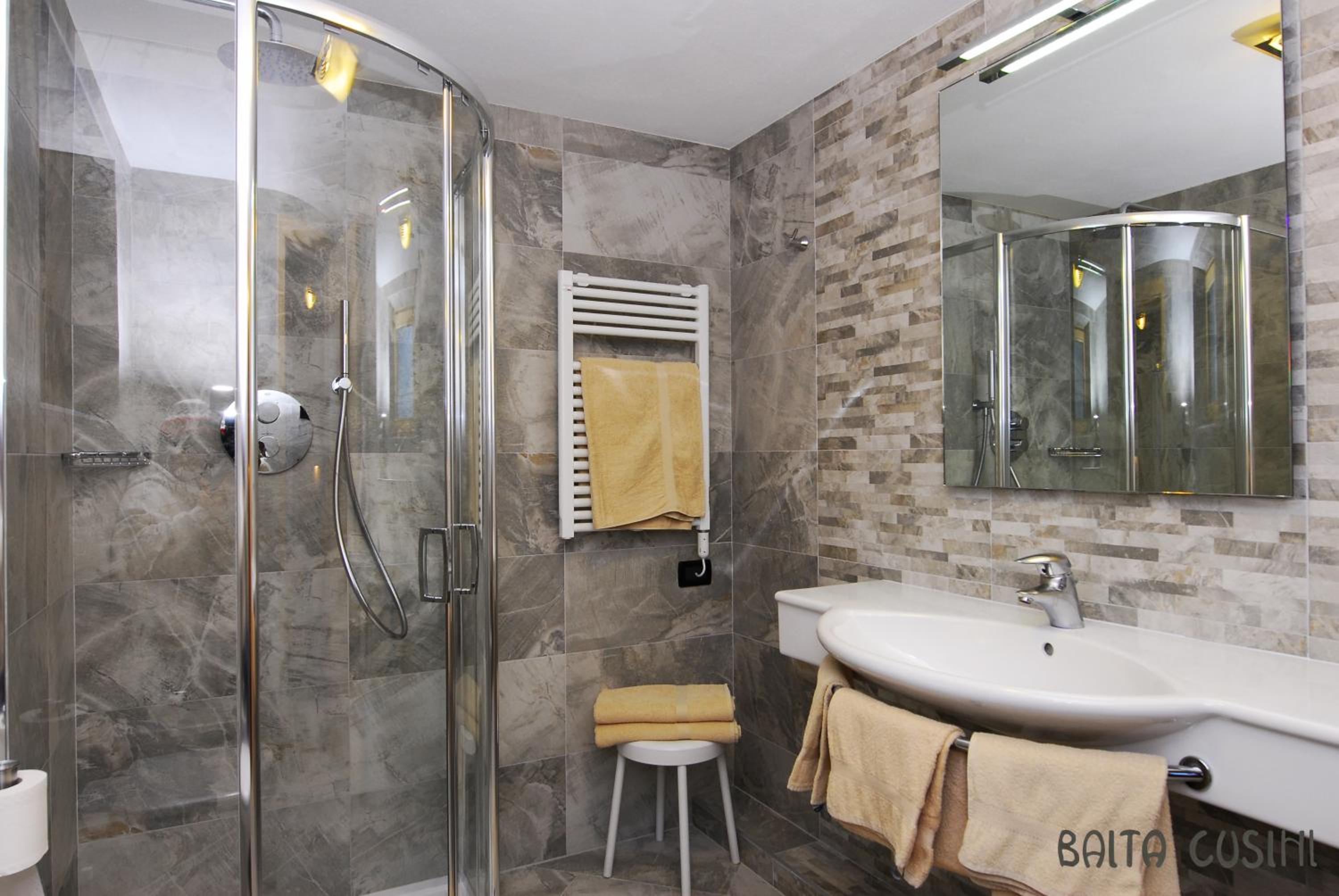 Standard One-Bedroom Apartment (3 adults) photo 2