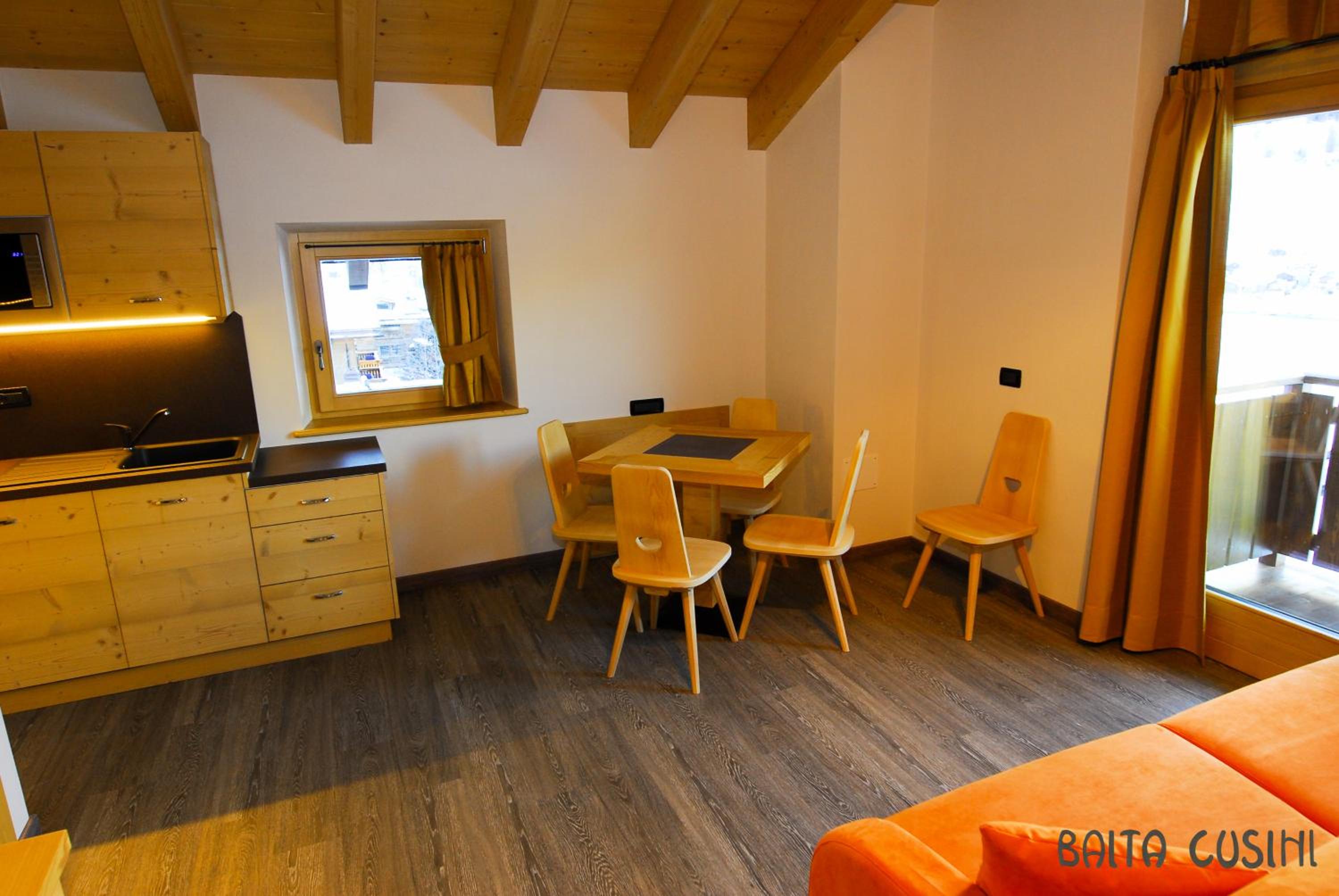 Deluxe One-Bedroom Apartment with View (2 Adults) photo 3