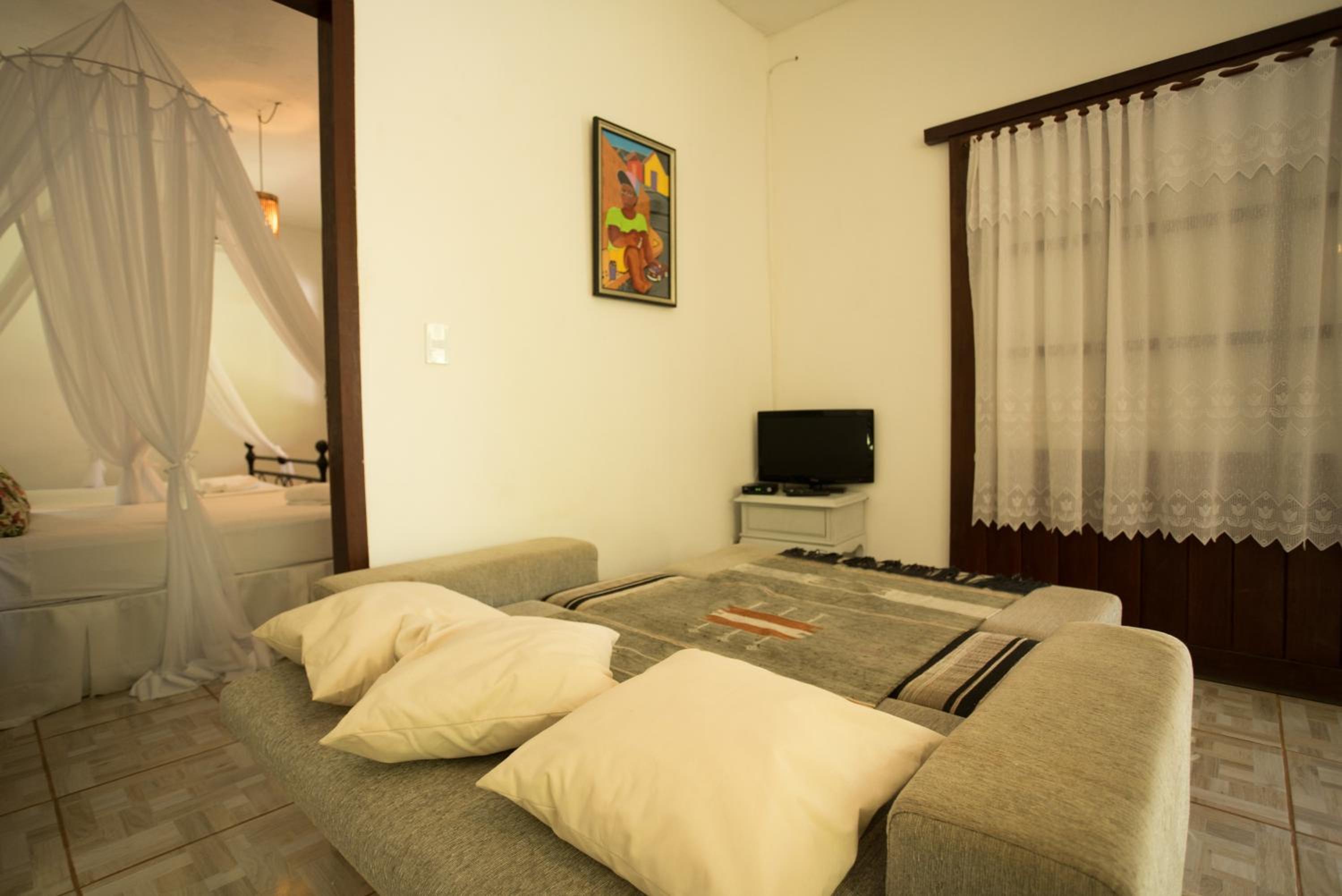 One-Bedroom House photo 1