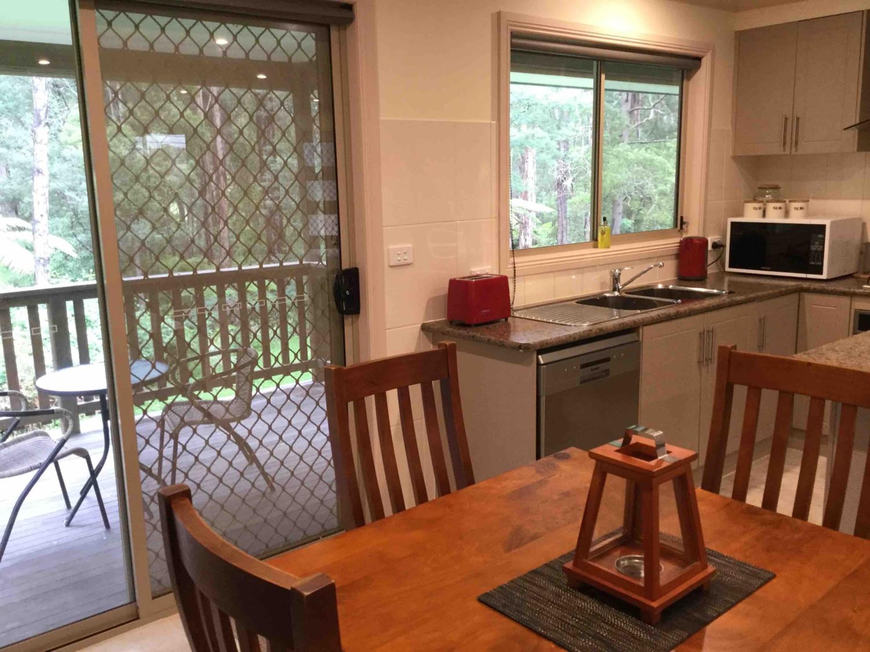 Self-Contained Cottage with Spa Bath - Forestview Cottage - Photo 21