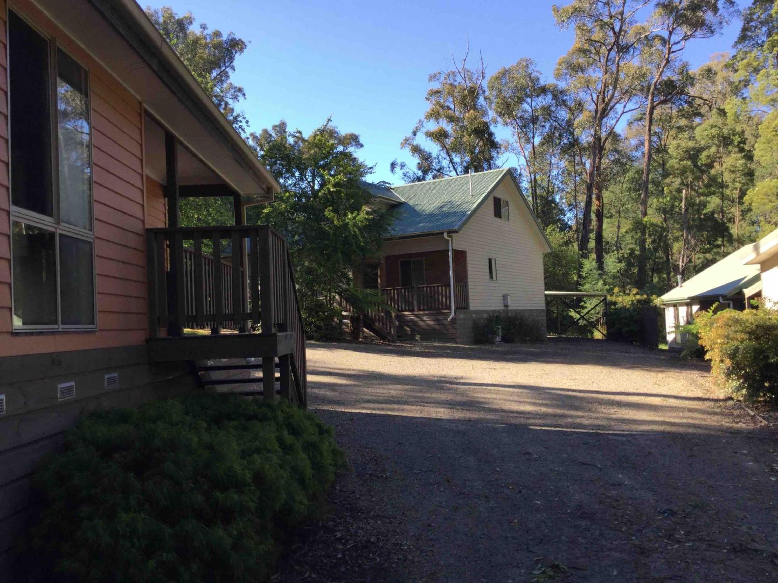 Self-Contained Cottage with Spa Bath - Forestview Cottage - Photo 2