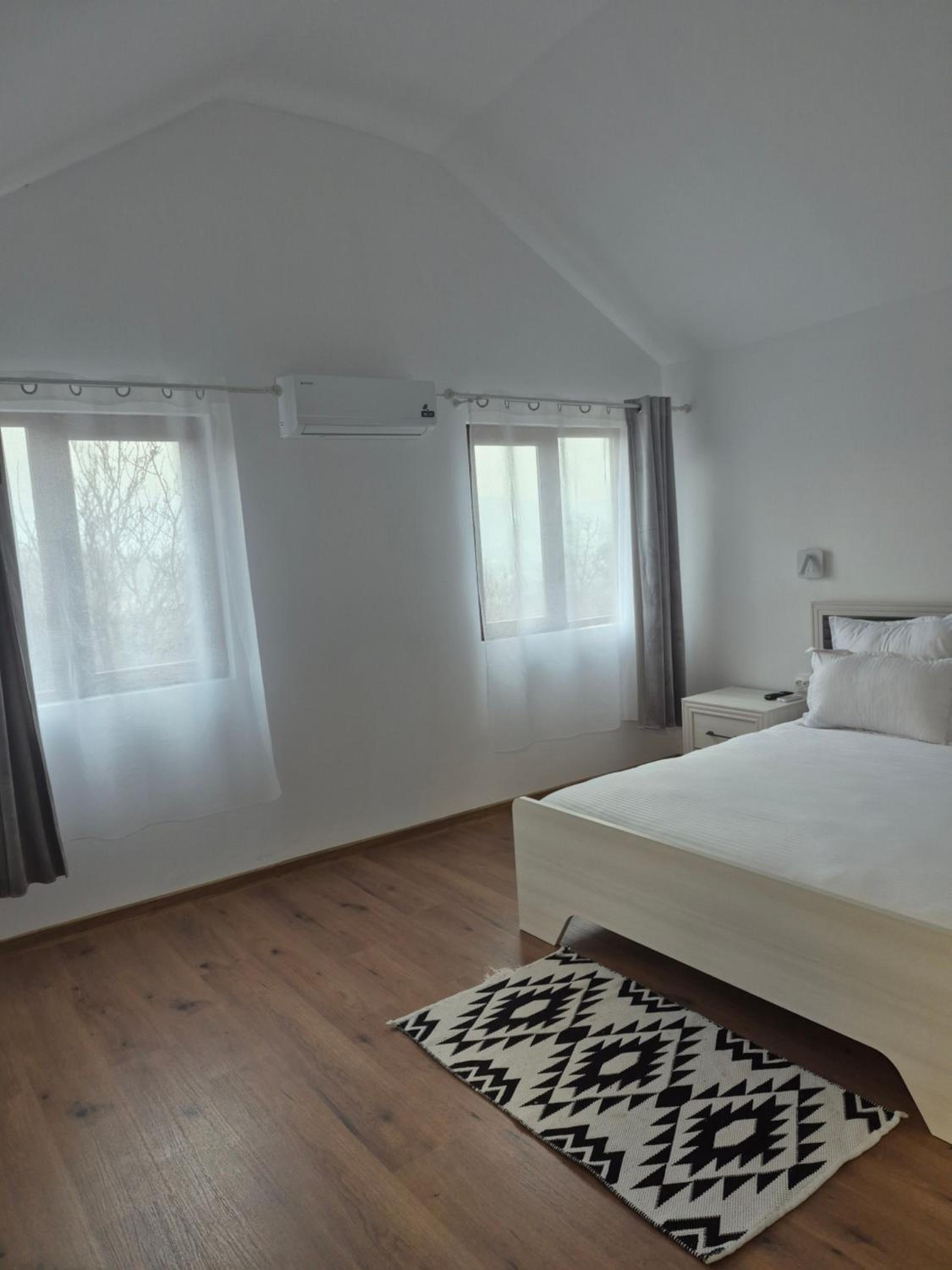 Deluxe Double Room photo 2
