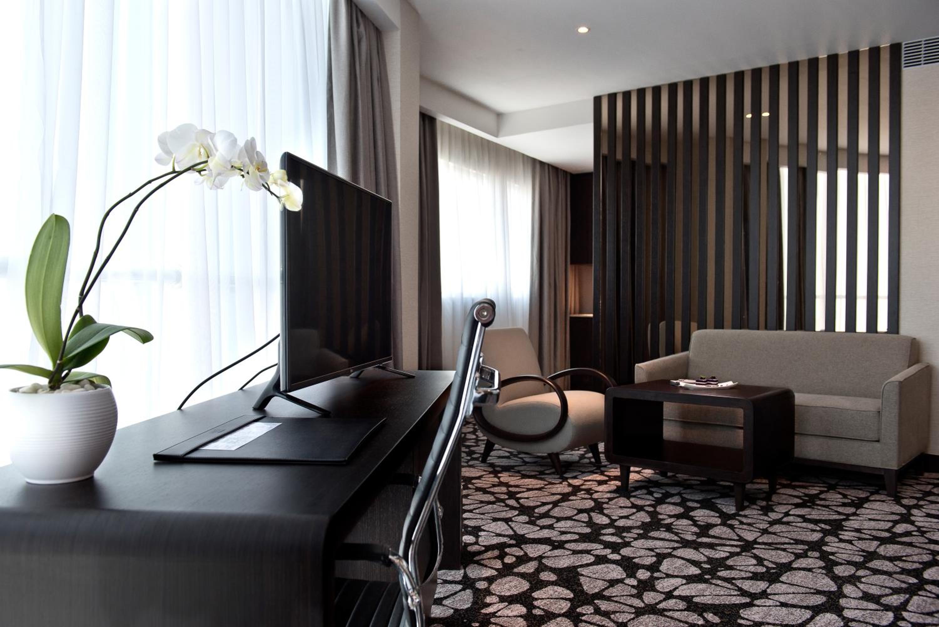 The Level Junior Suite photo 2