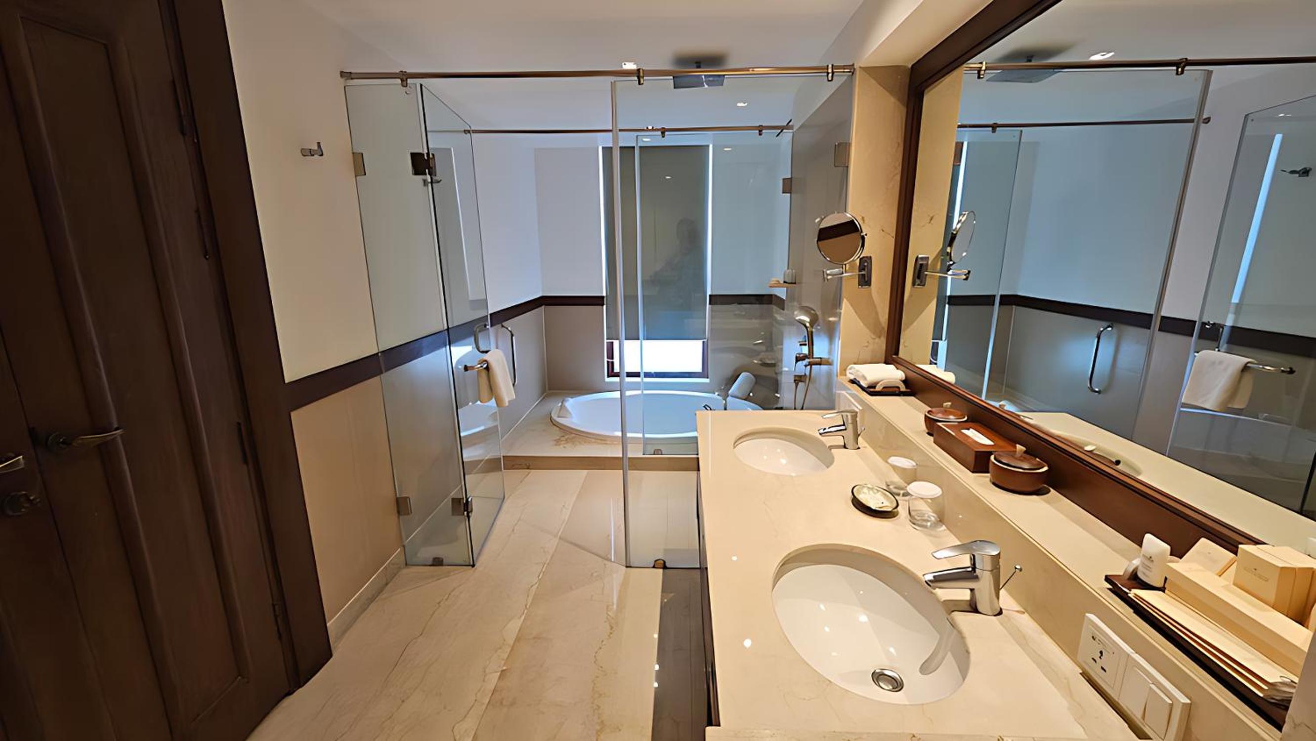 Deluxe Twin Room - Photo 2