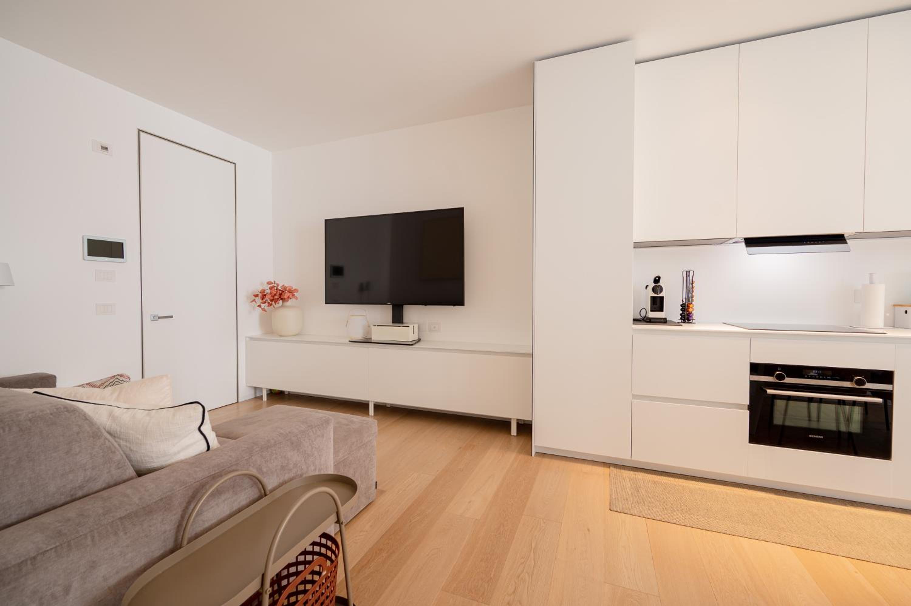 Two-Bedroom Apartment with Sea View photo 2