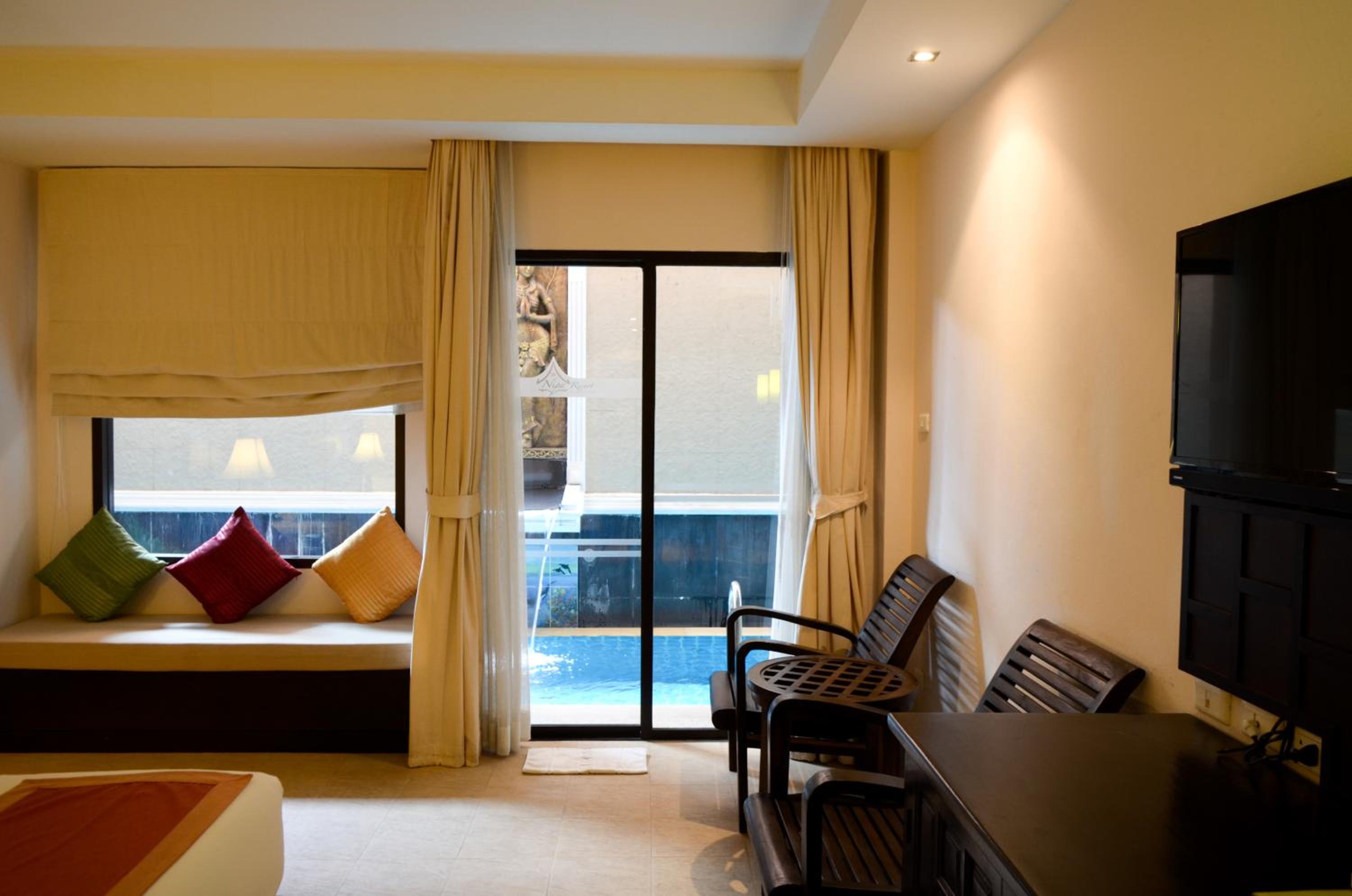 Deluxe Double or Twin Room with Outdoor Jacuzzi - Photo 3