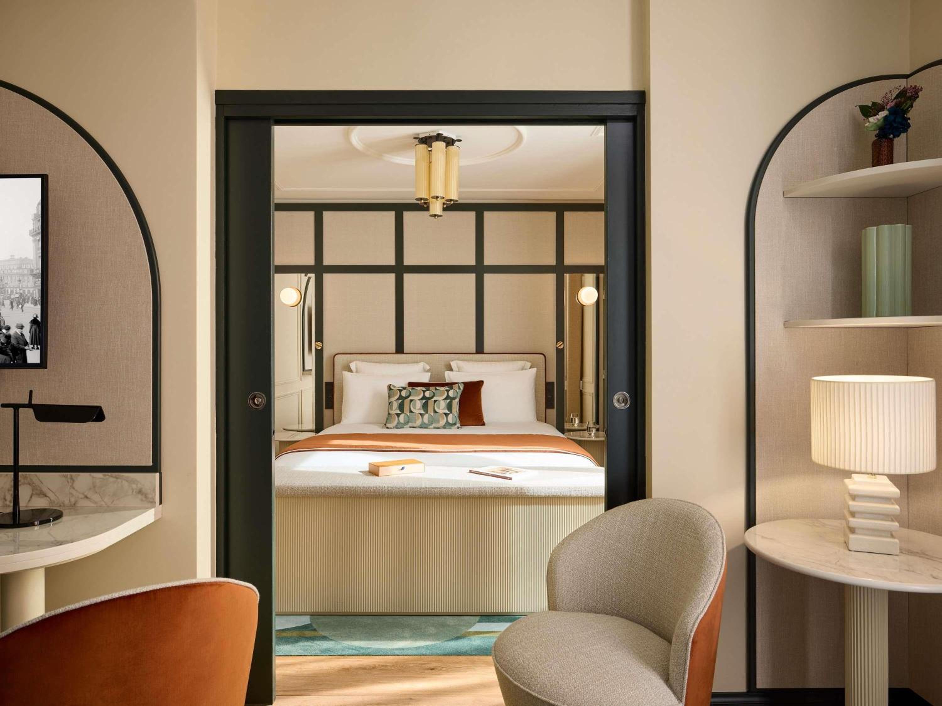 Deluxe King Suite with Sofa Bed
