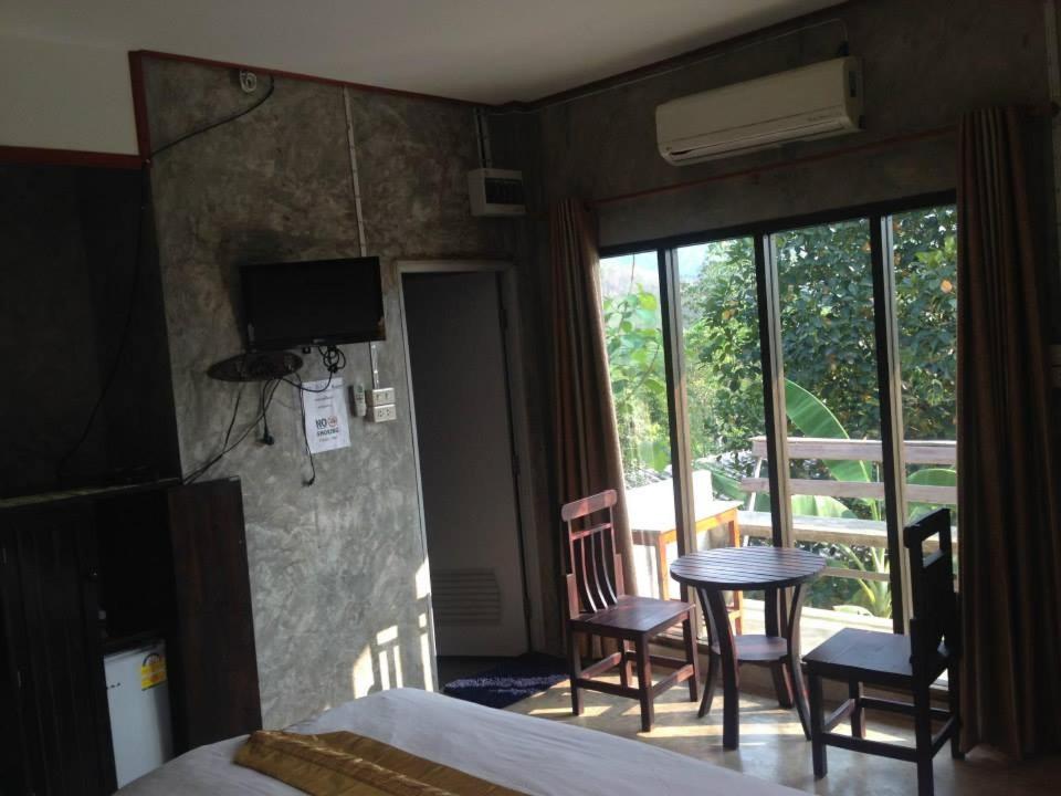 Double Room - Photo 7