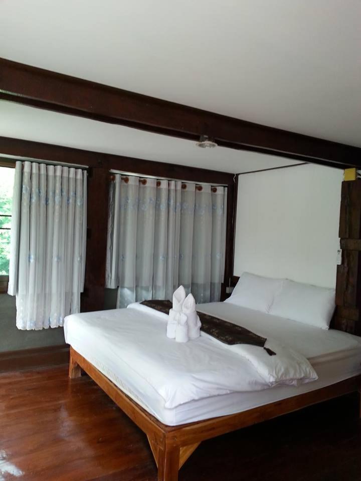 Double Room - Photo 9