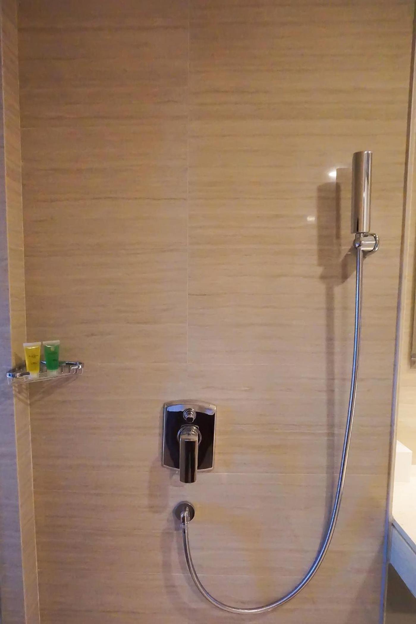 Deluxe Twin Room photo 3