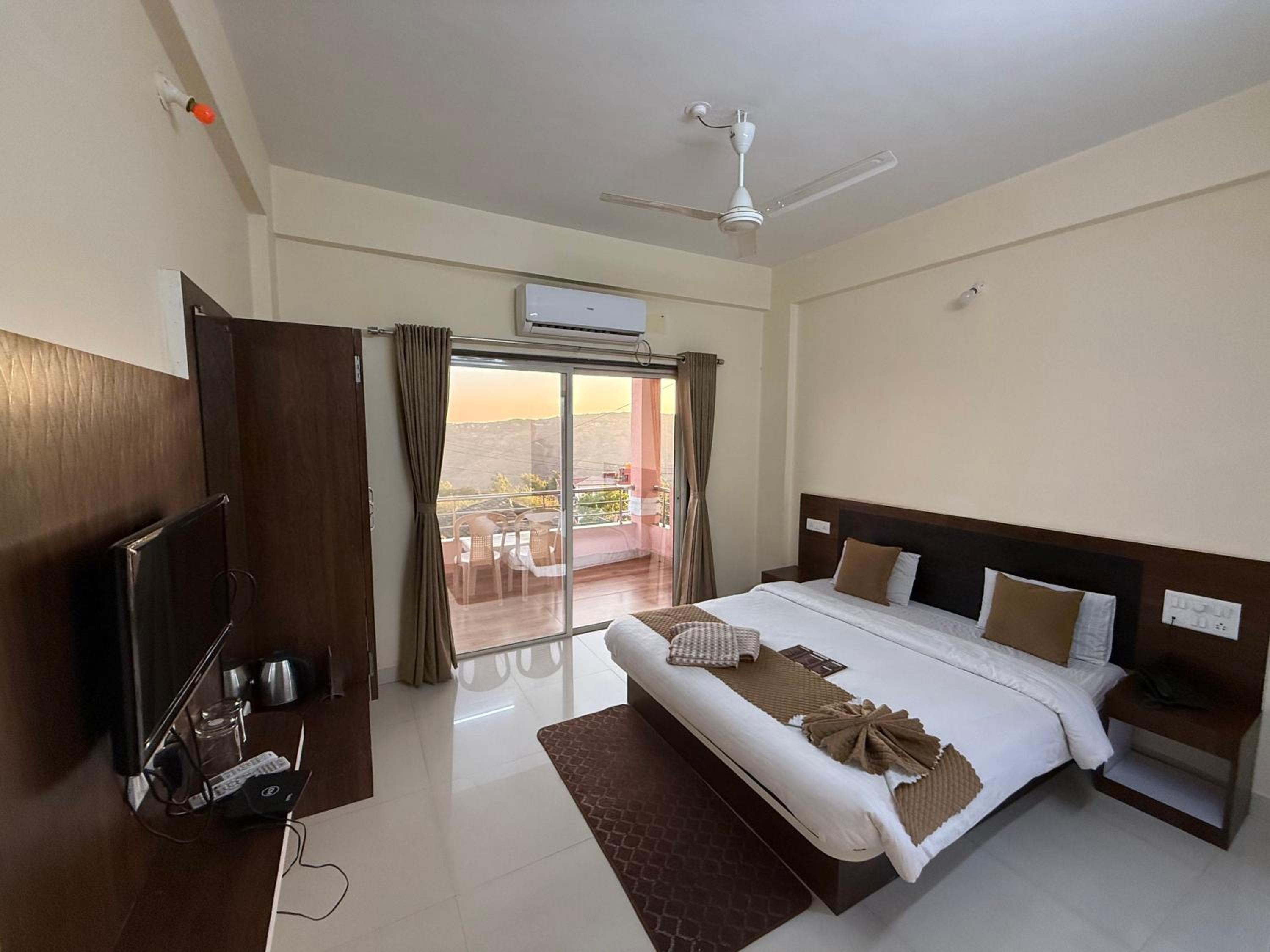 Double Room with Mountain View photo 3